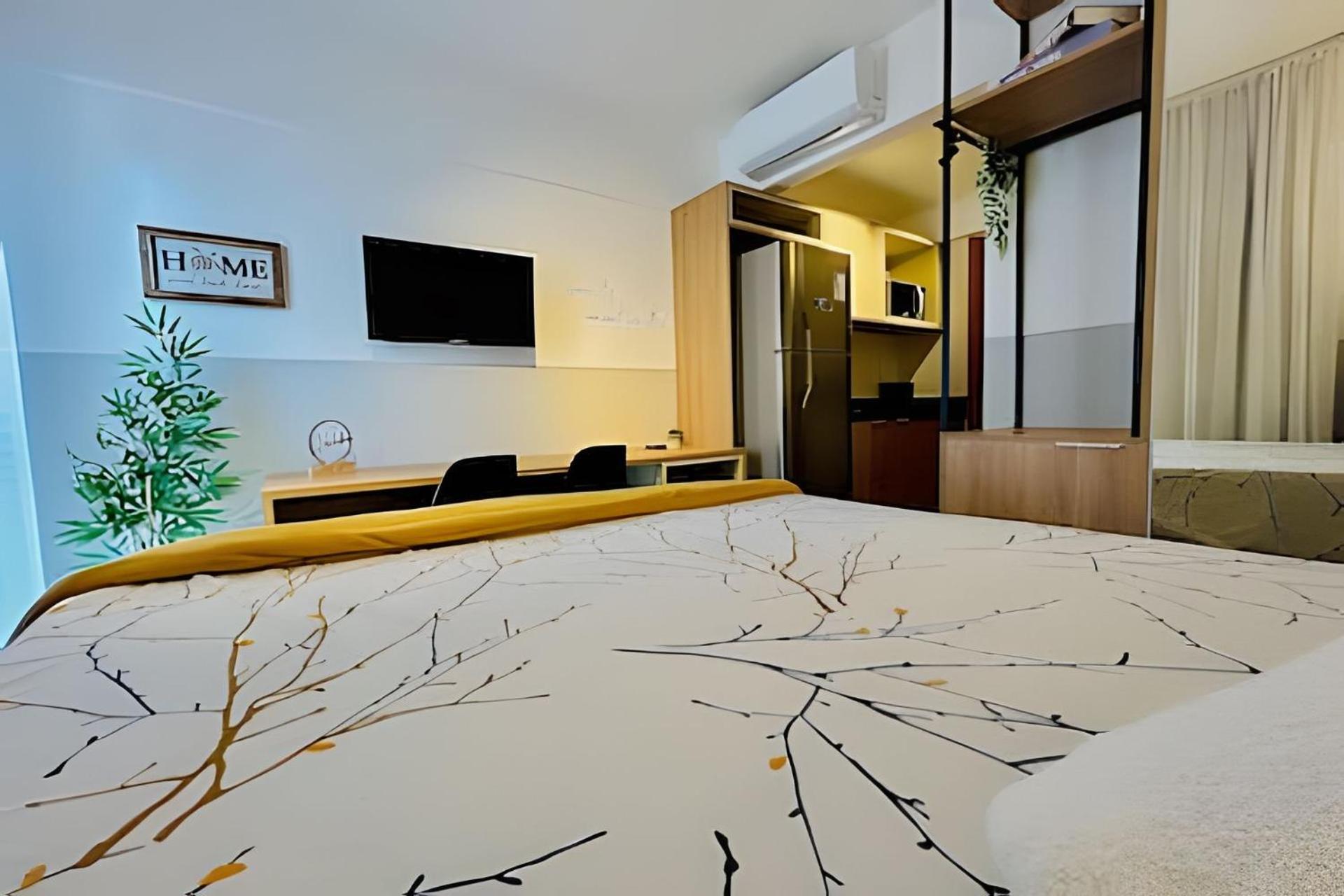 Studio Apartment with Queen Bed