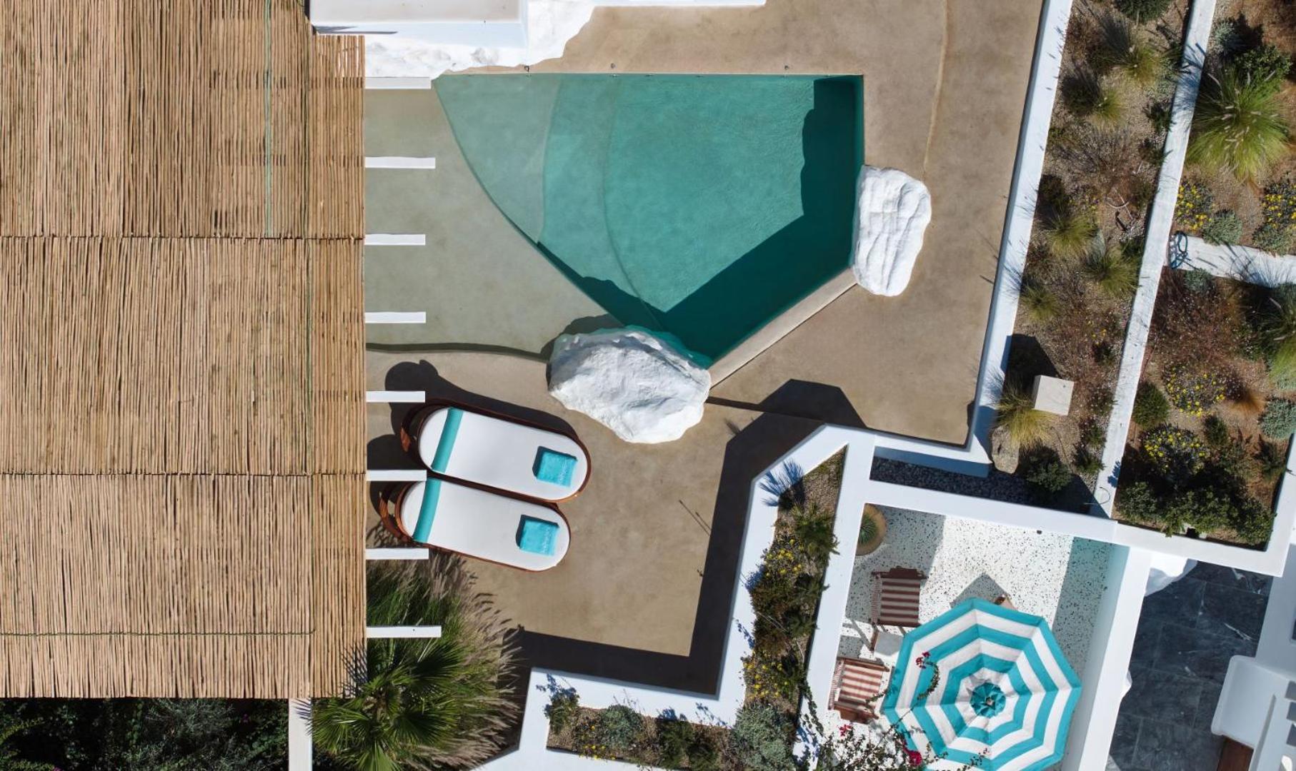 Junior Suite with Private Pool - Photo 8