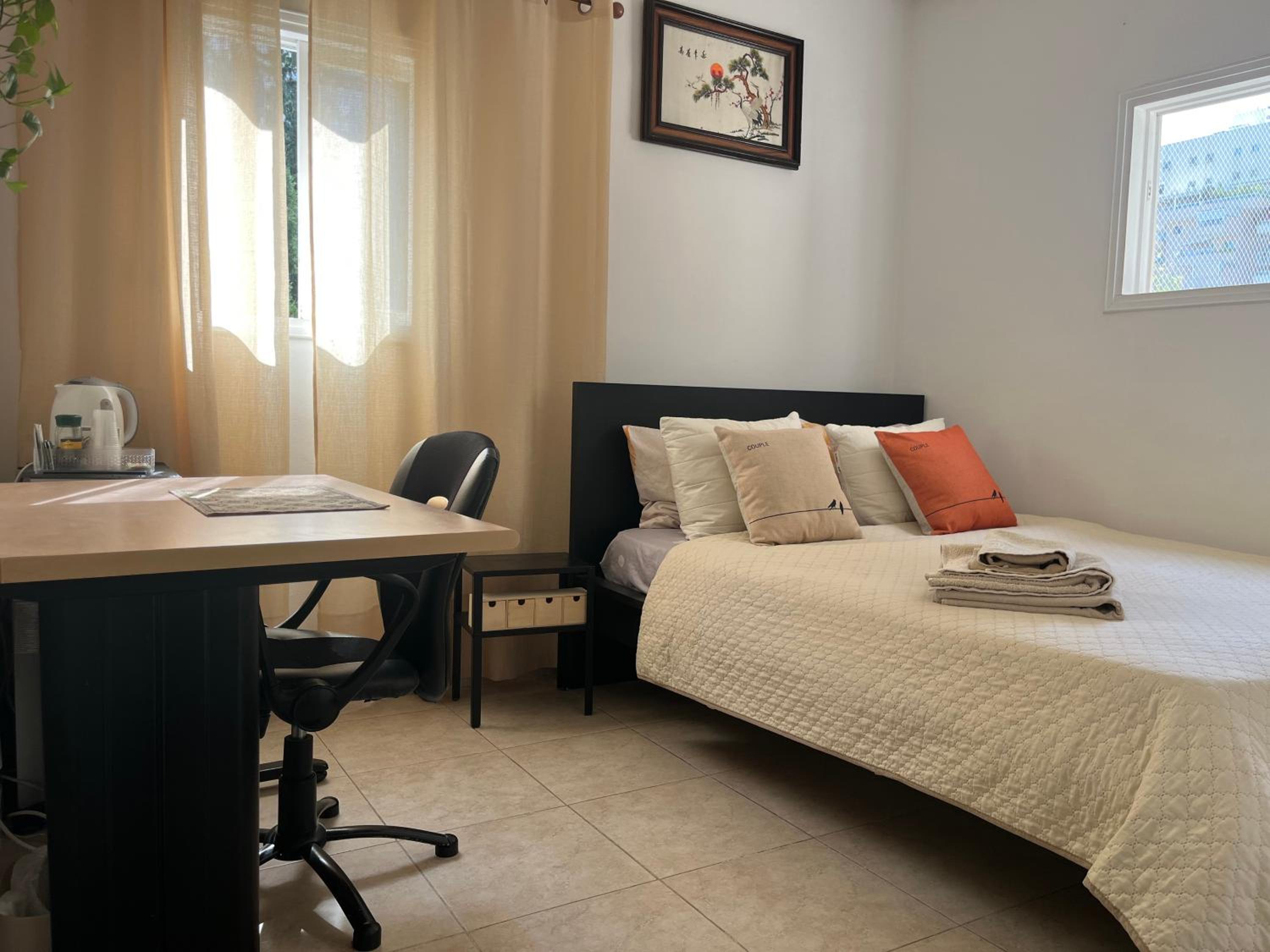Double Room with Shared Bathroom photo 2