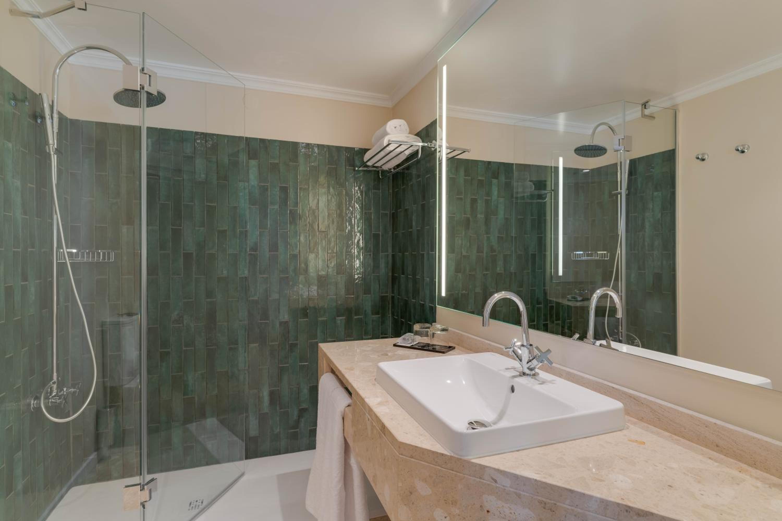 Junior Suite thumbnail 5