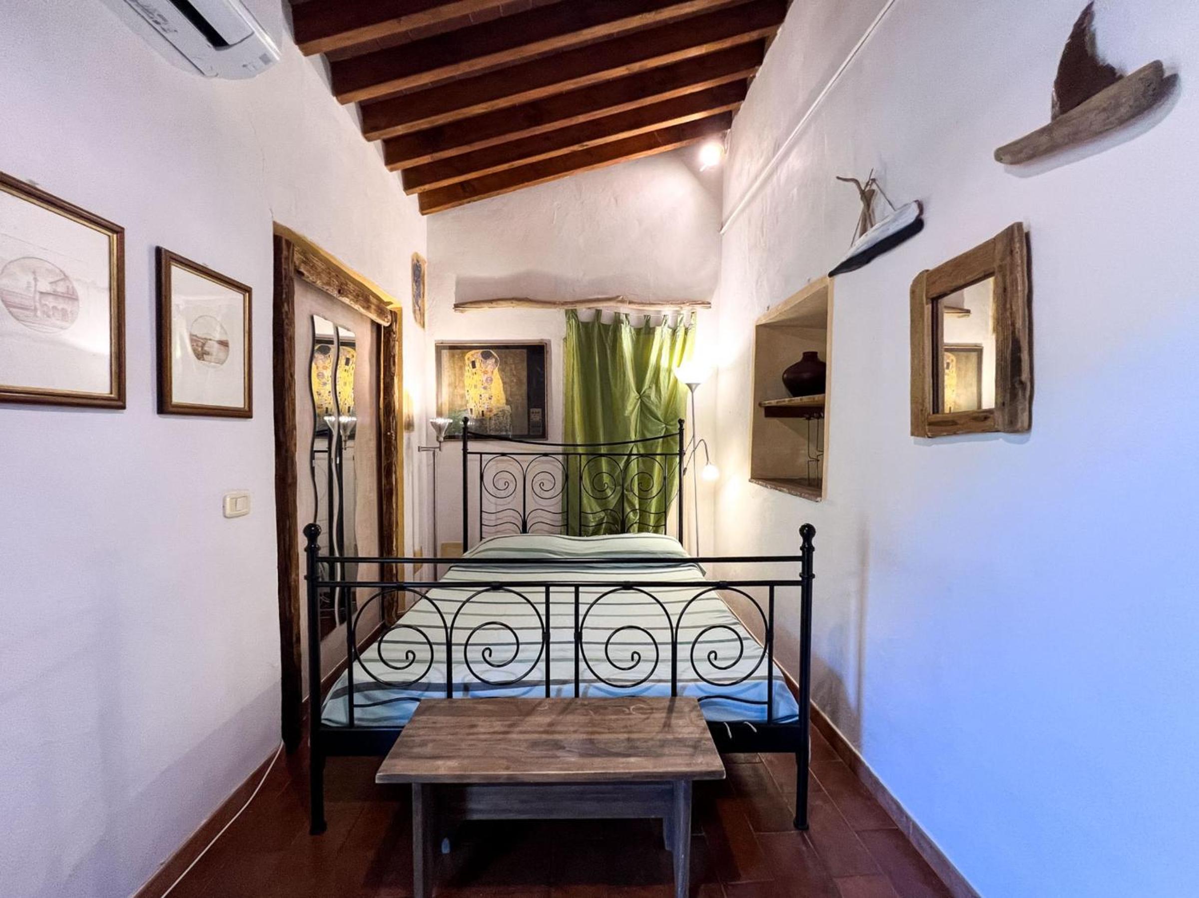 Studio Apartment with Sea View photo 1