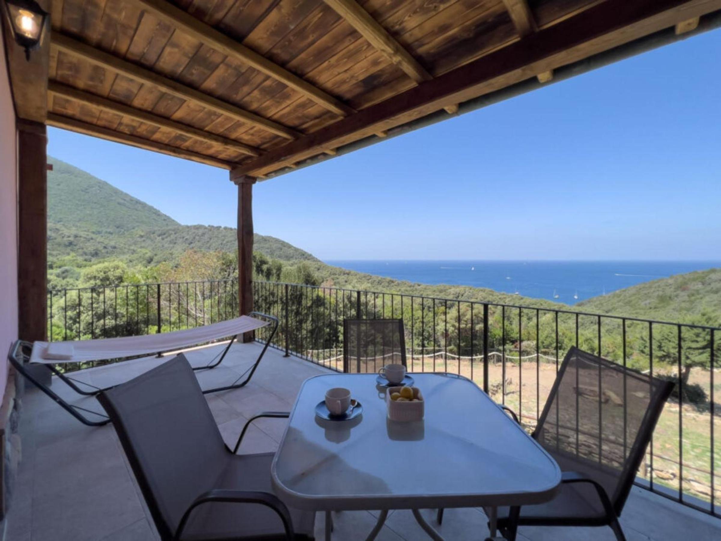 Studio Apartment with Sea View photo 2
