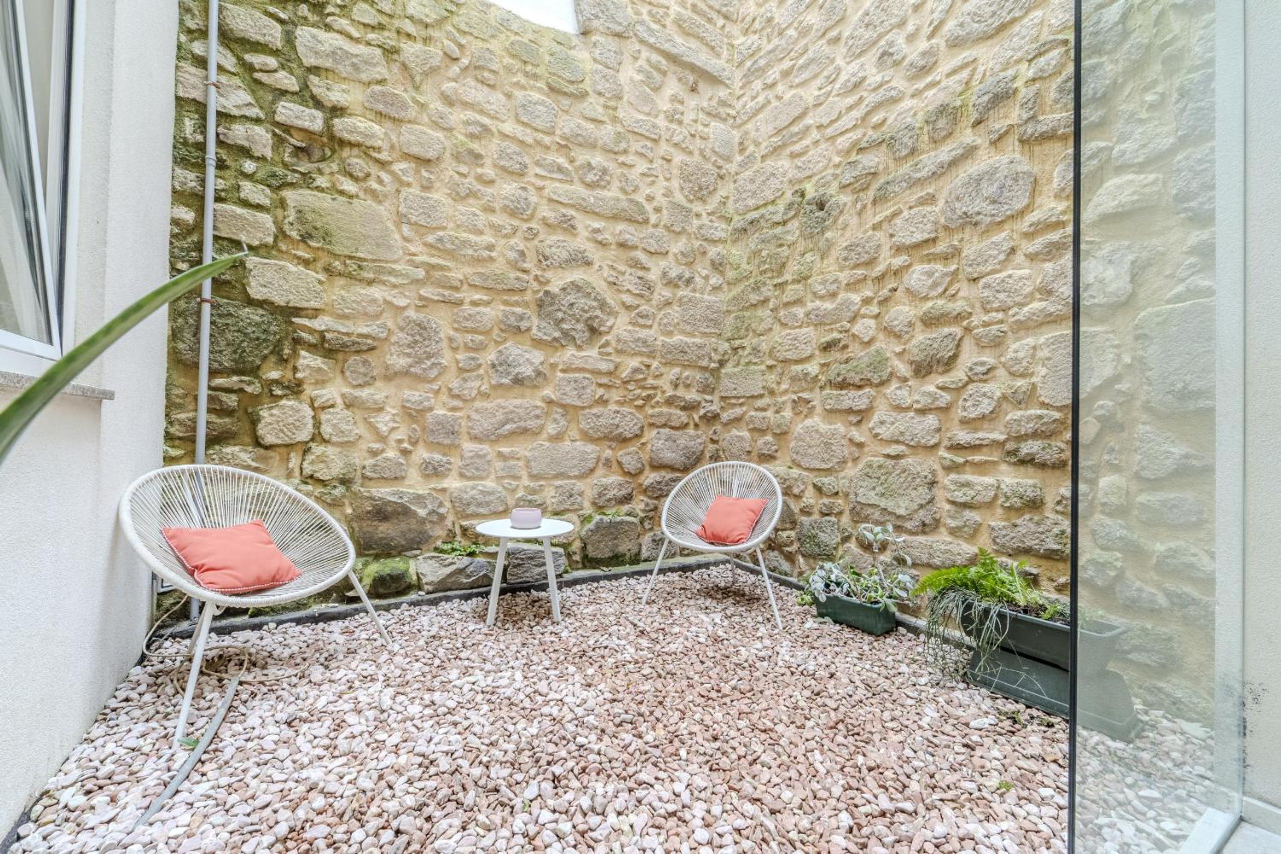 Studio with Terrace photo 2