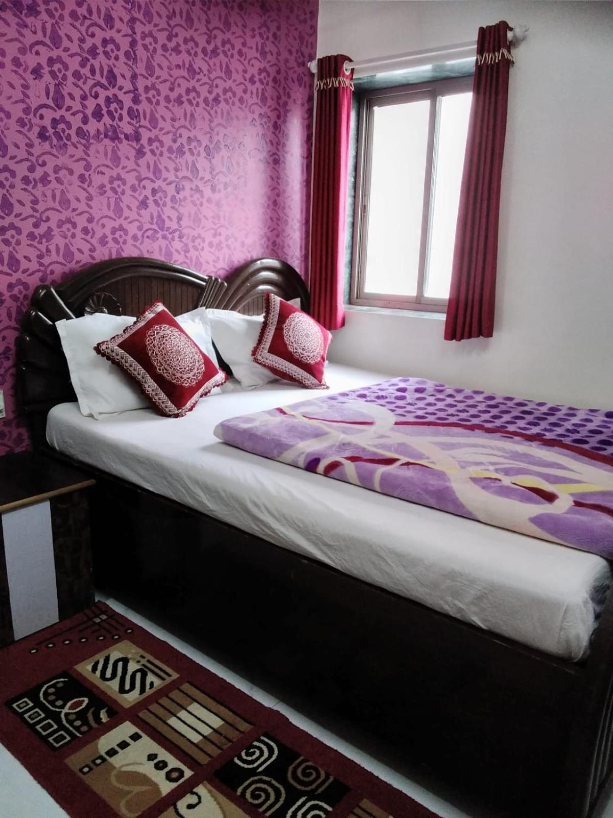 Deluxe Family Room photo 2