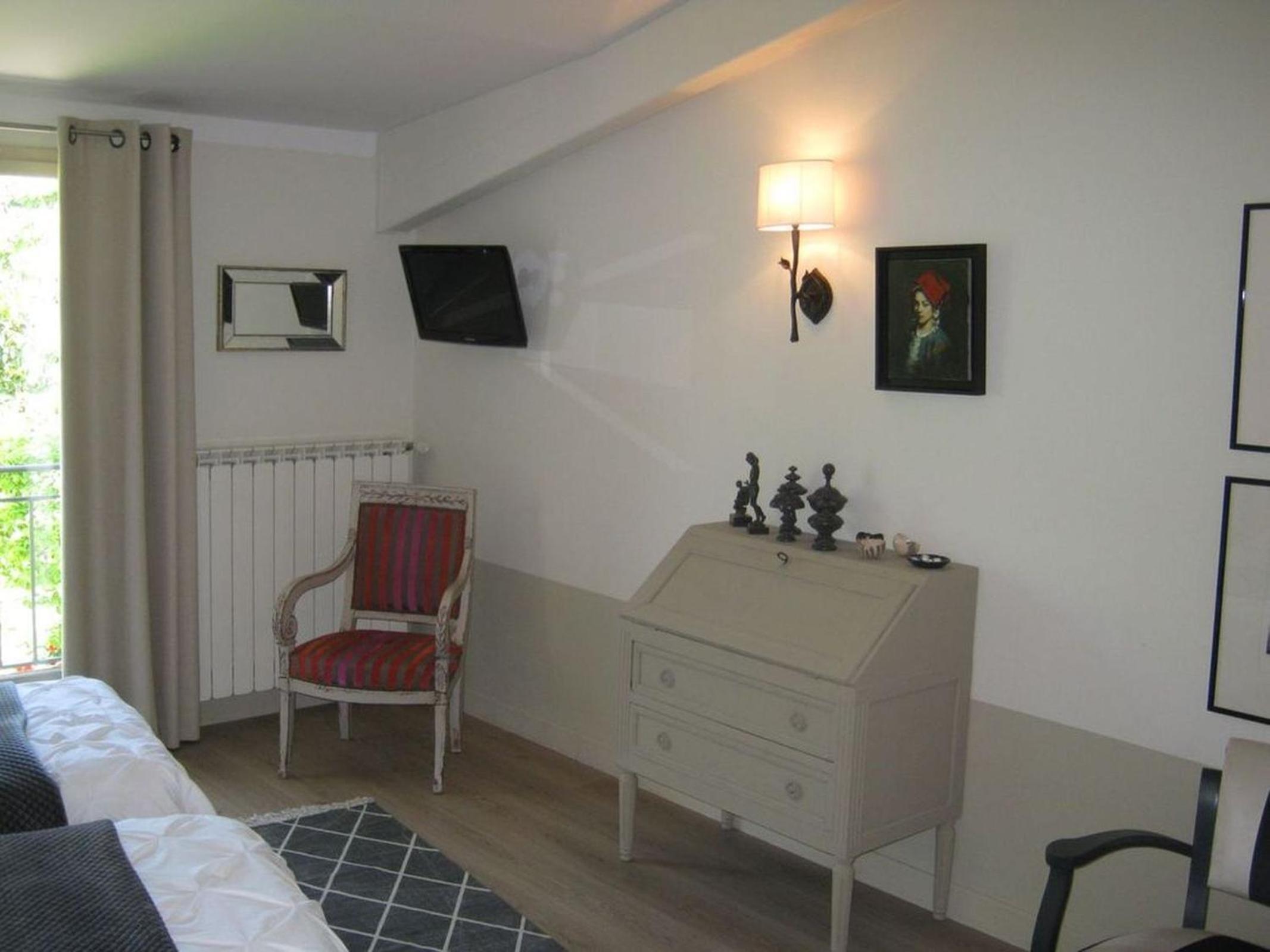 Twin Room with Shower photo 3