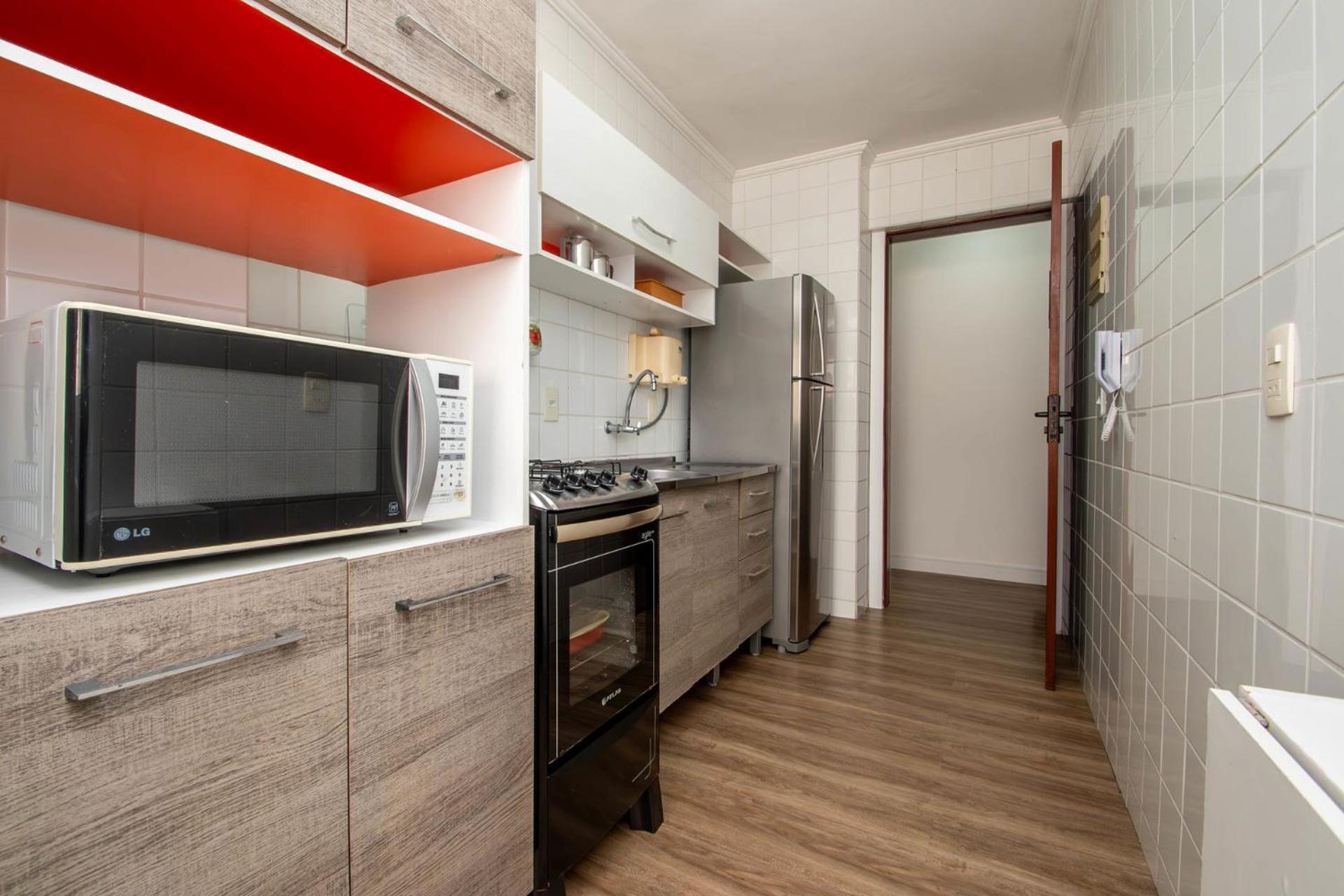 Apartment photo 2