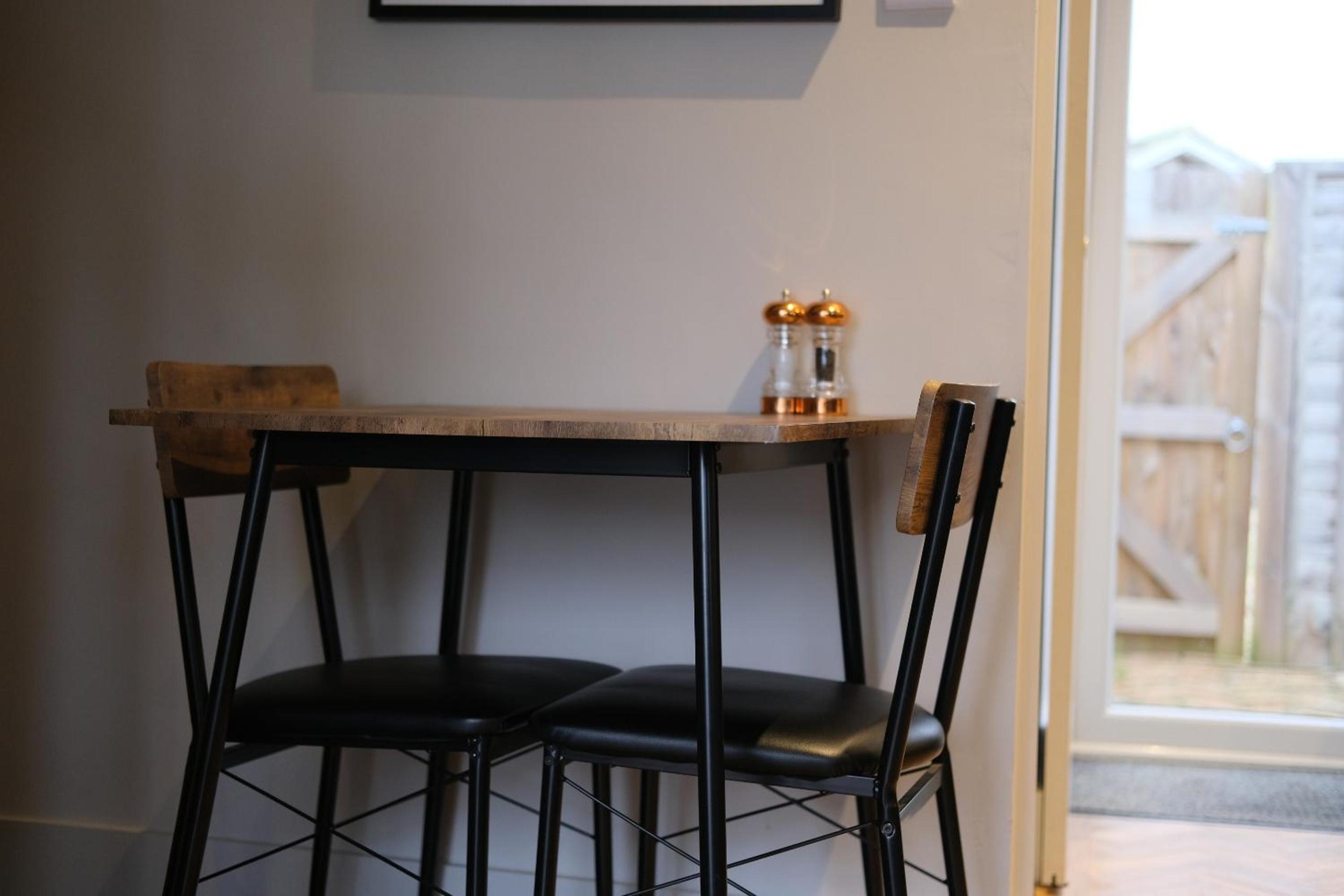 One-Bedroom Cottage - Photo 12