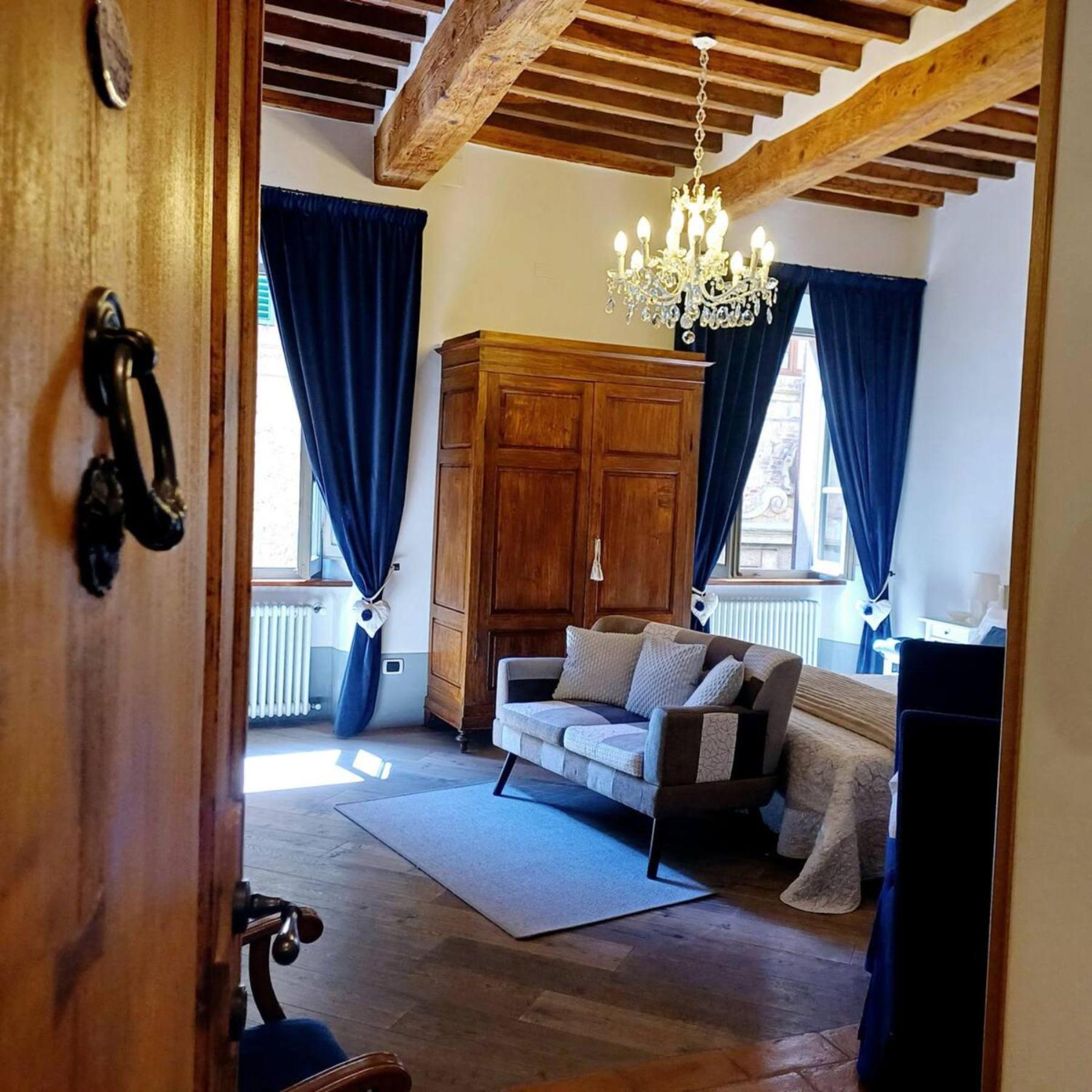 Superior One-Bedroom Apartment