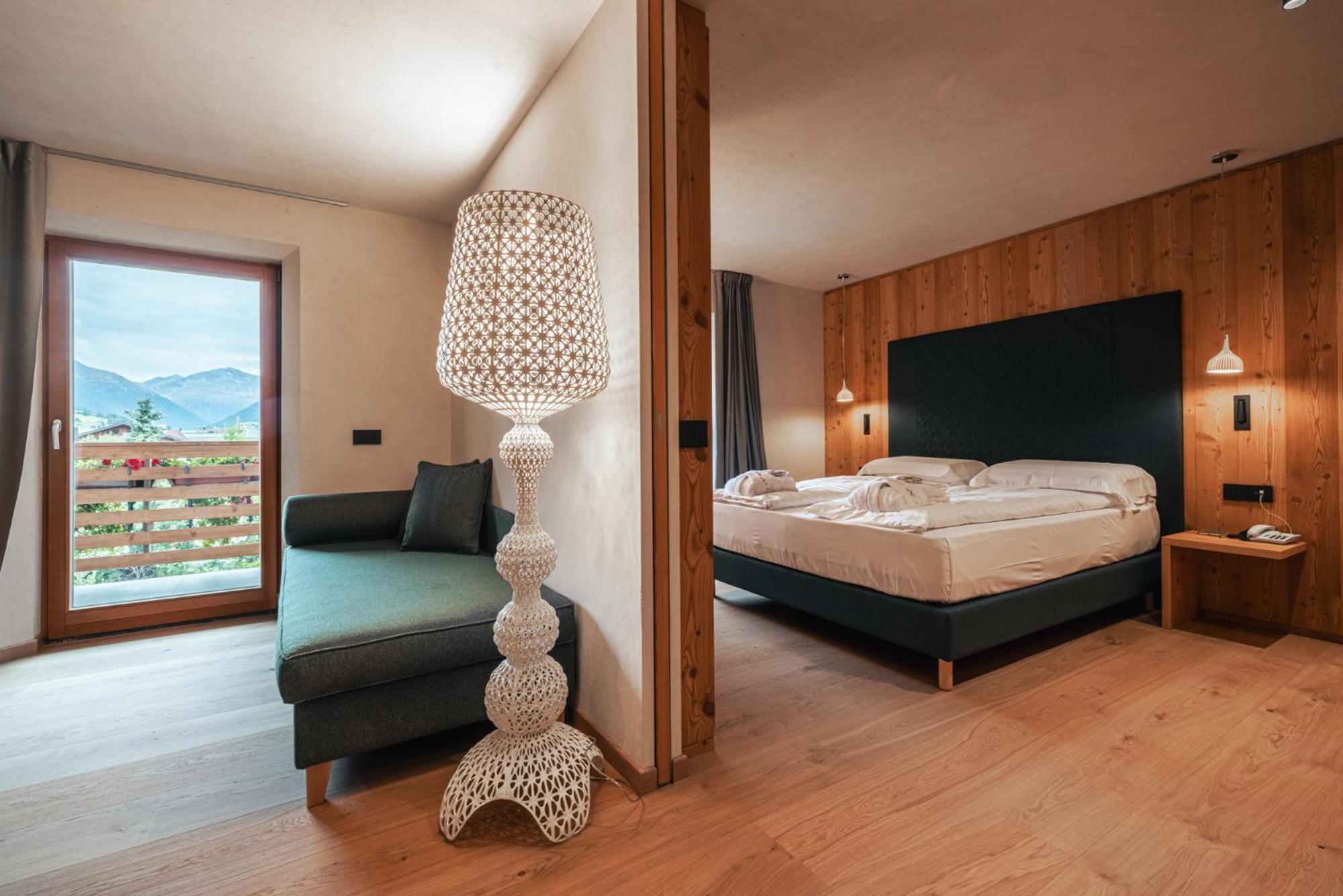 Suite with Balcony photo 1