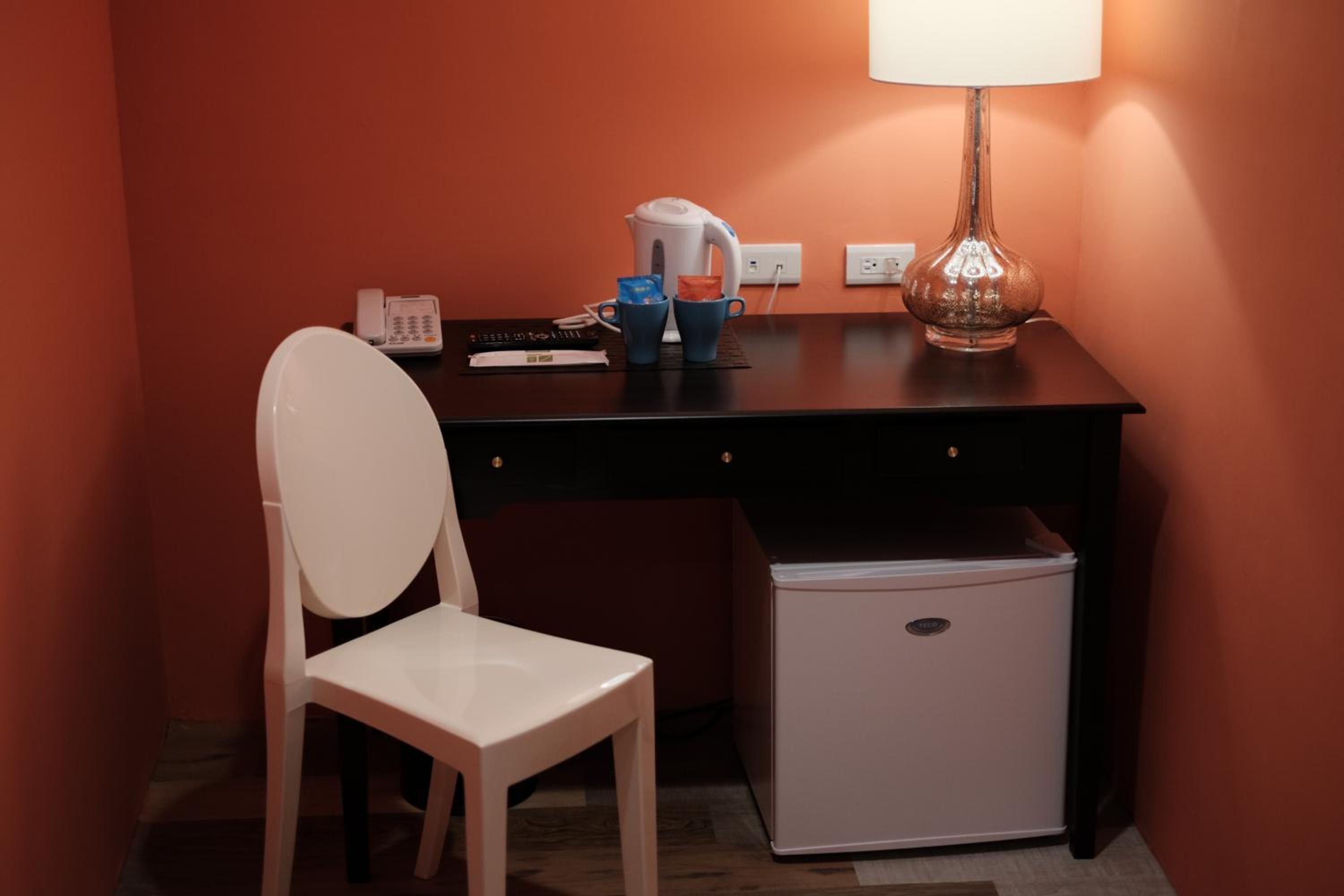 Single Room with Private Bathroom photo 2
