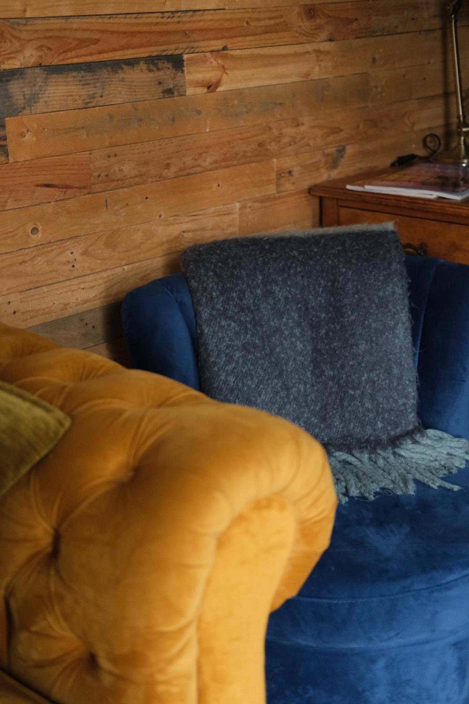 One-Bedroom House - Photo 6