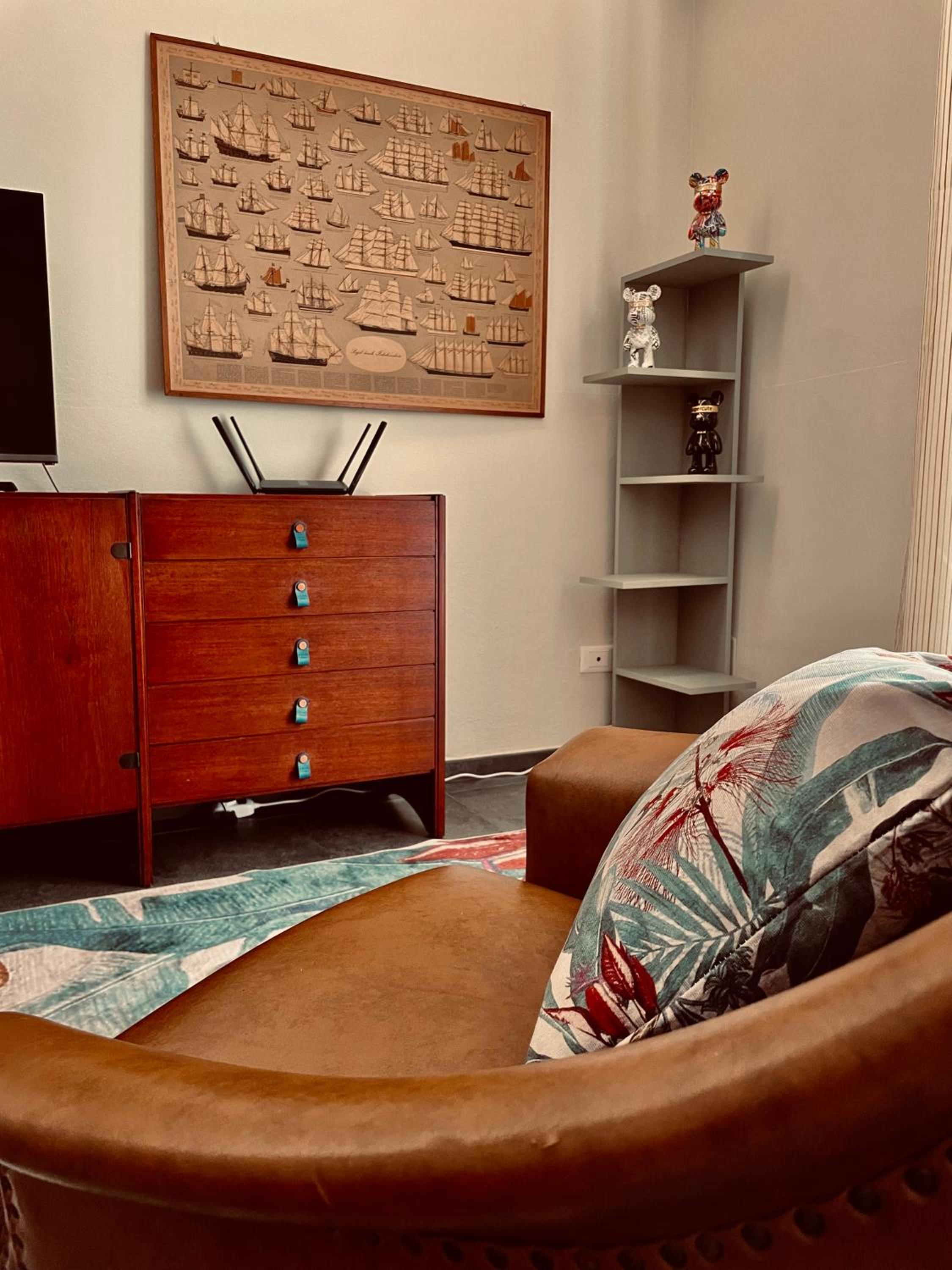 One-Bedroom Apartment photo 1