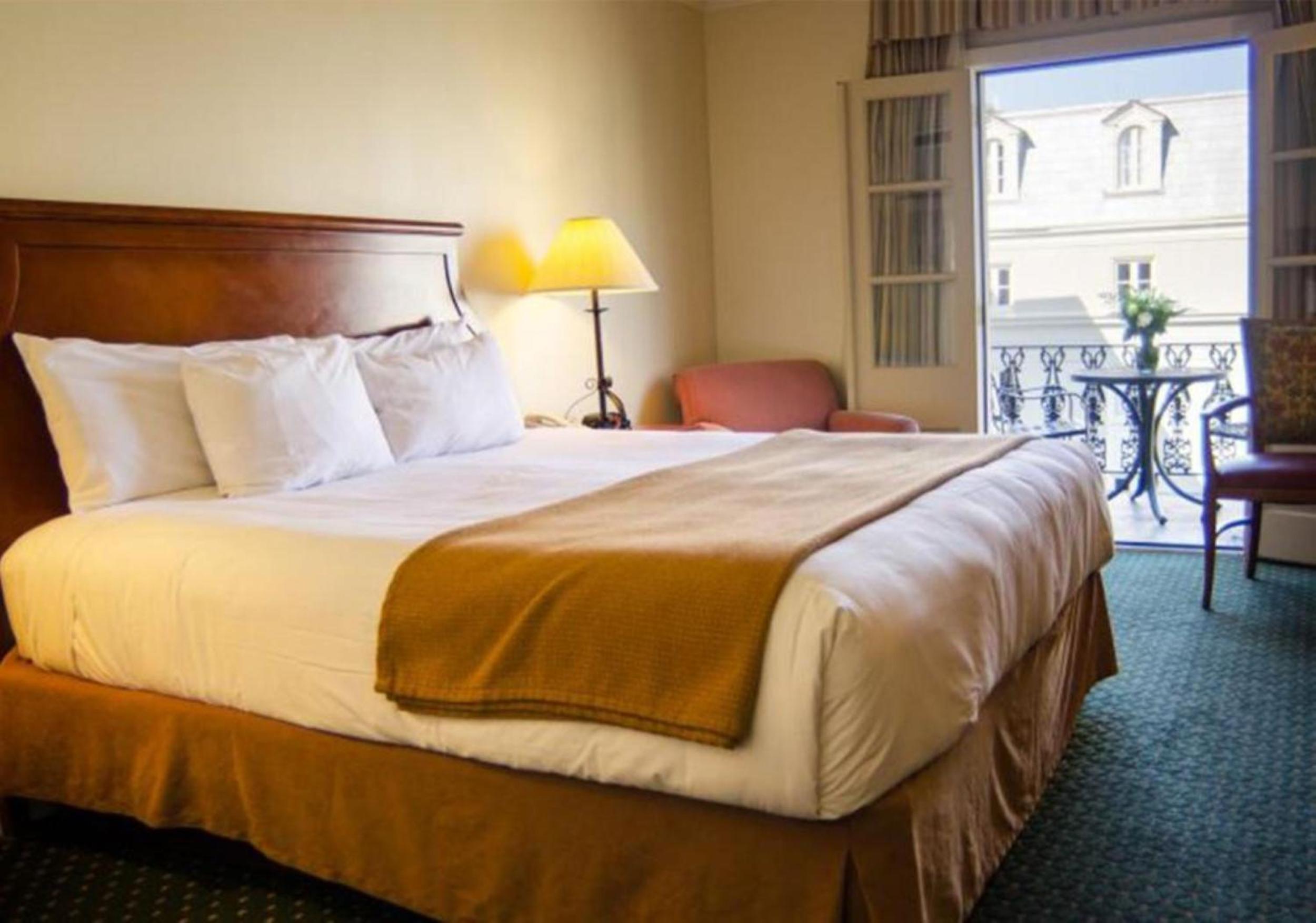 King Room with Balcony photo 3