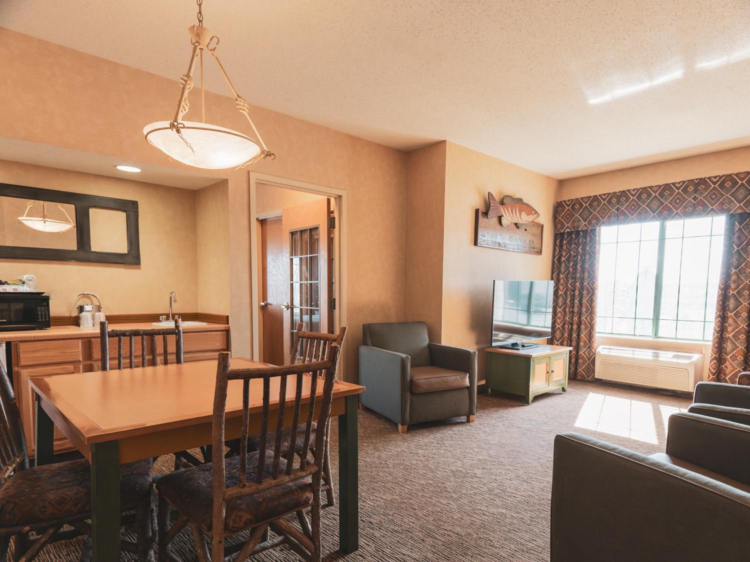 King Suite - Photo 1