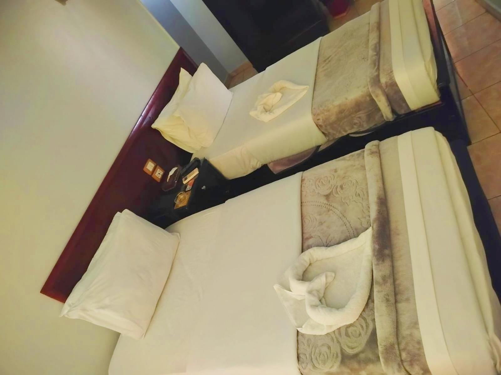 Double Room with Private Bathroom photo 2