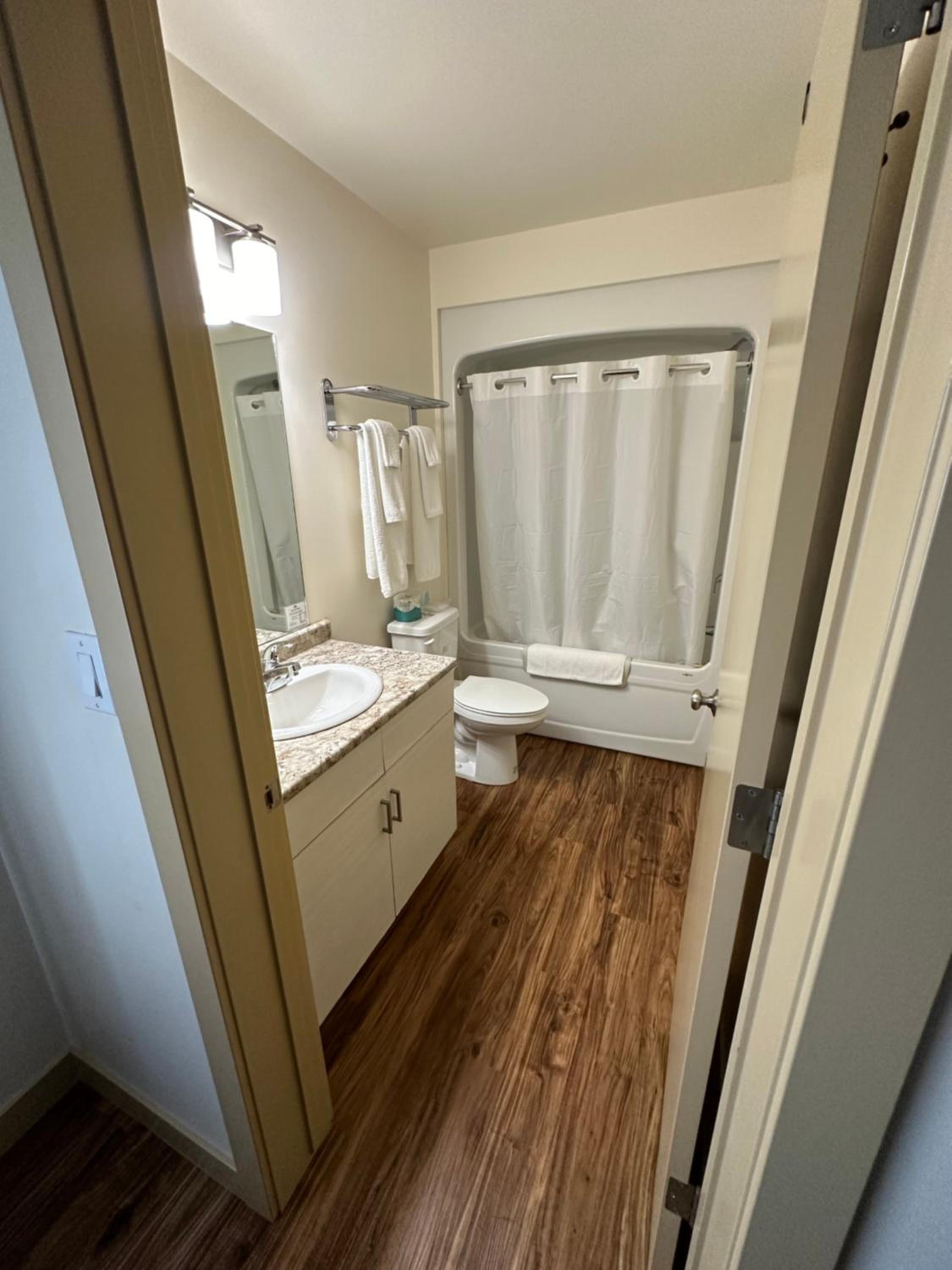 Standard Queen Room - Photo 3