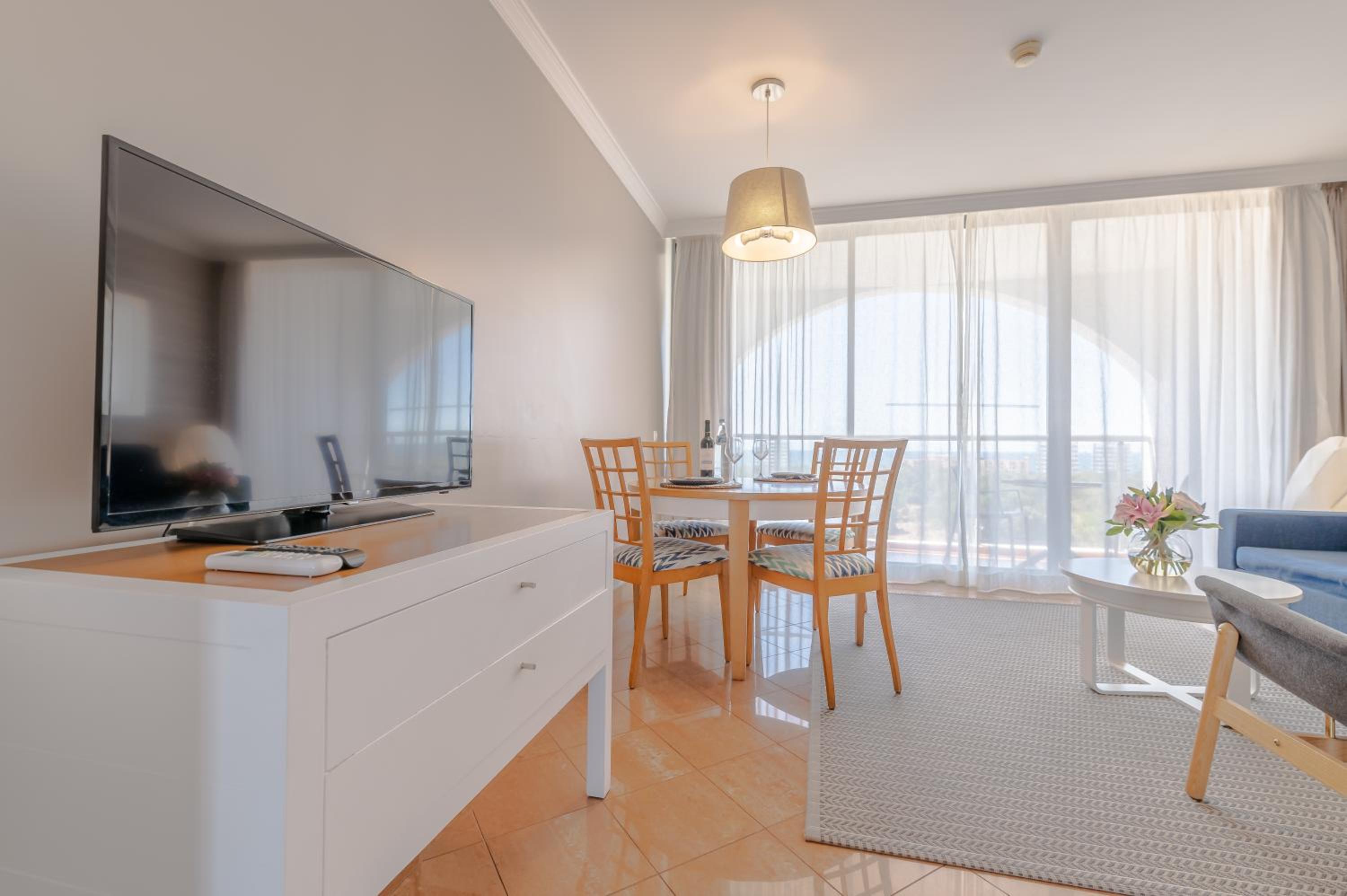 Premium Studio - Hochwertiges Studio