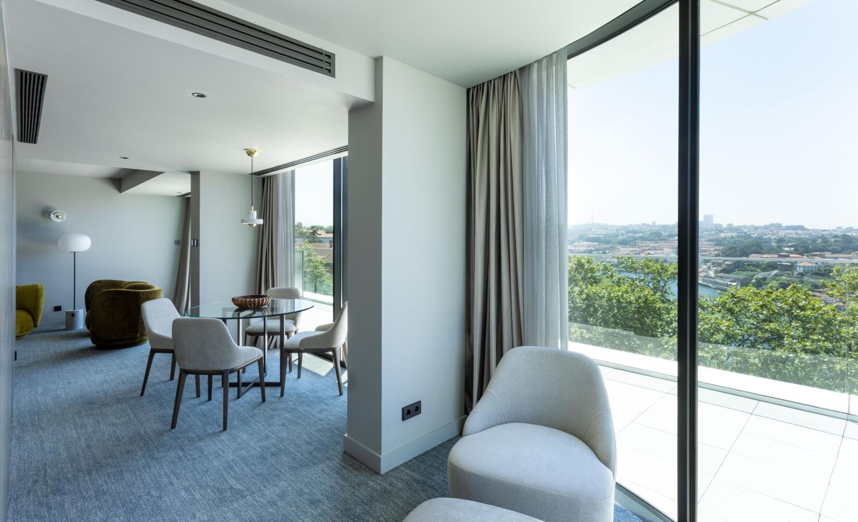 Penthouse Suite thumbnail 5