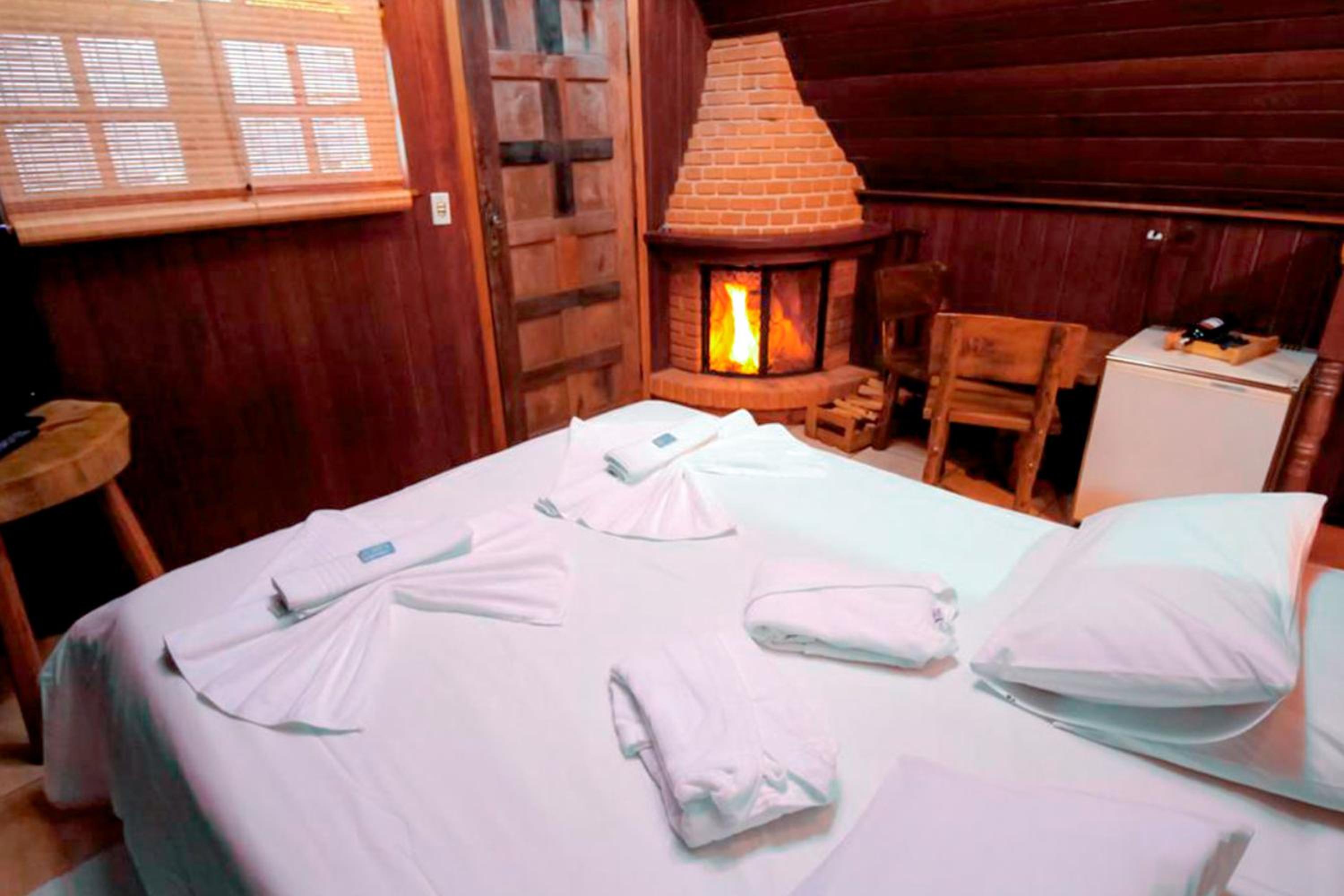 Luxury chalet with hot tub photo 1