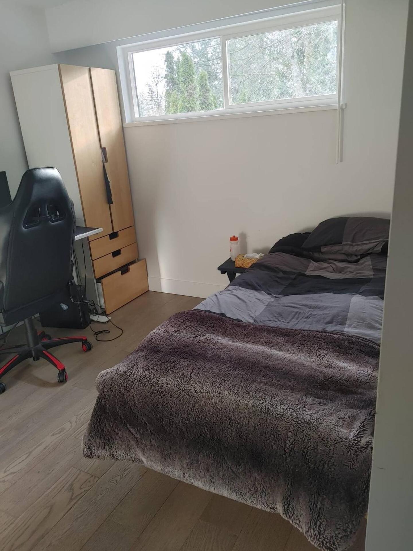 Four-Bedroom House photo 3