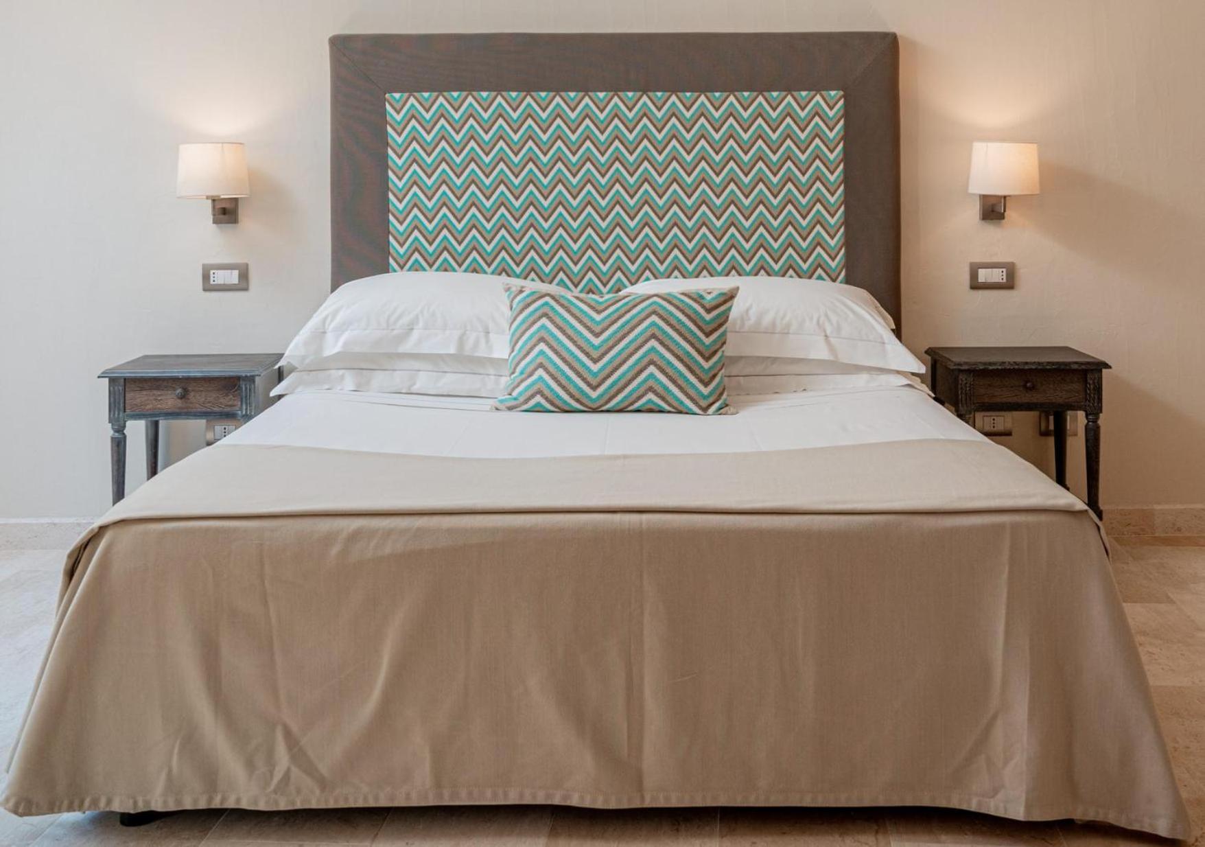 Double Room with Sea View - Photo 31
