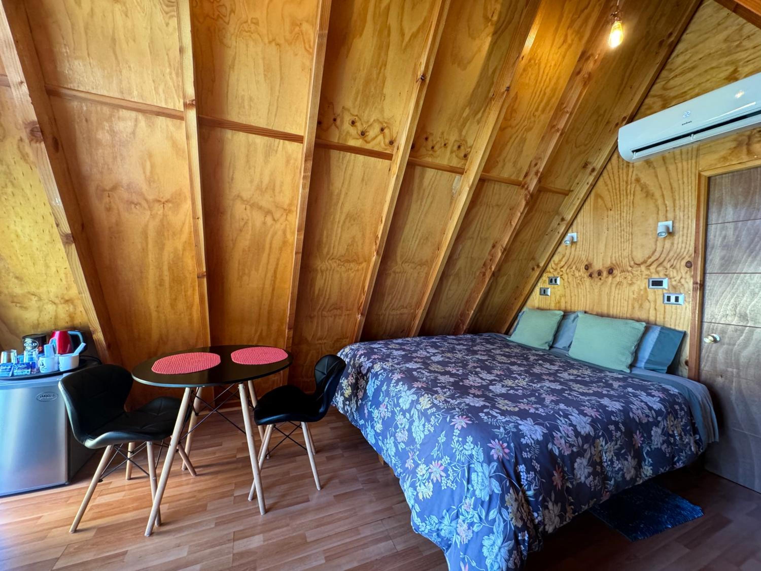 Deluxe Double Room with Shower photo 1