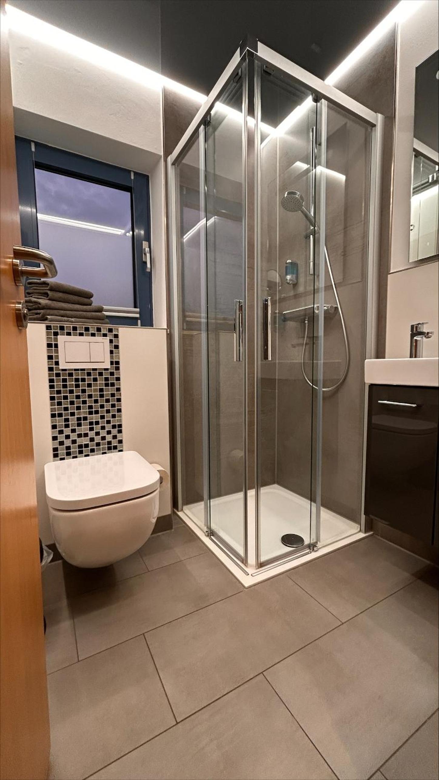 Double Room - Photo 5