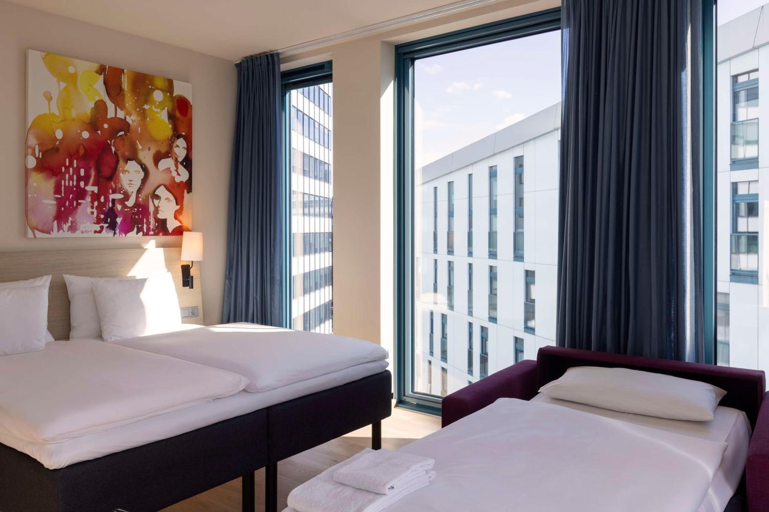 Junior Suite with access to the lounge "Living Room"