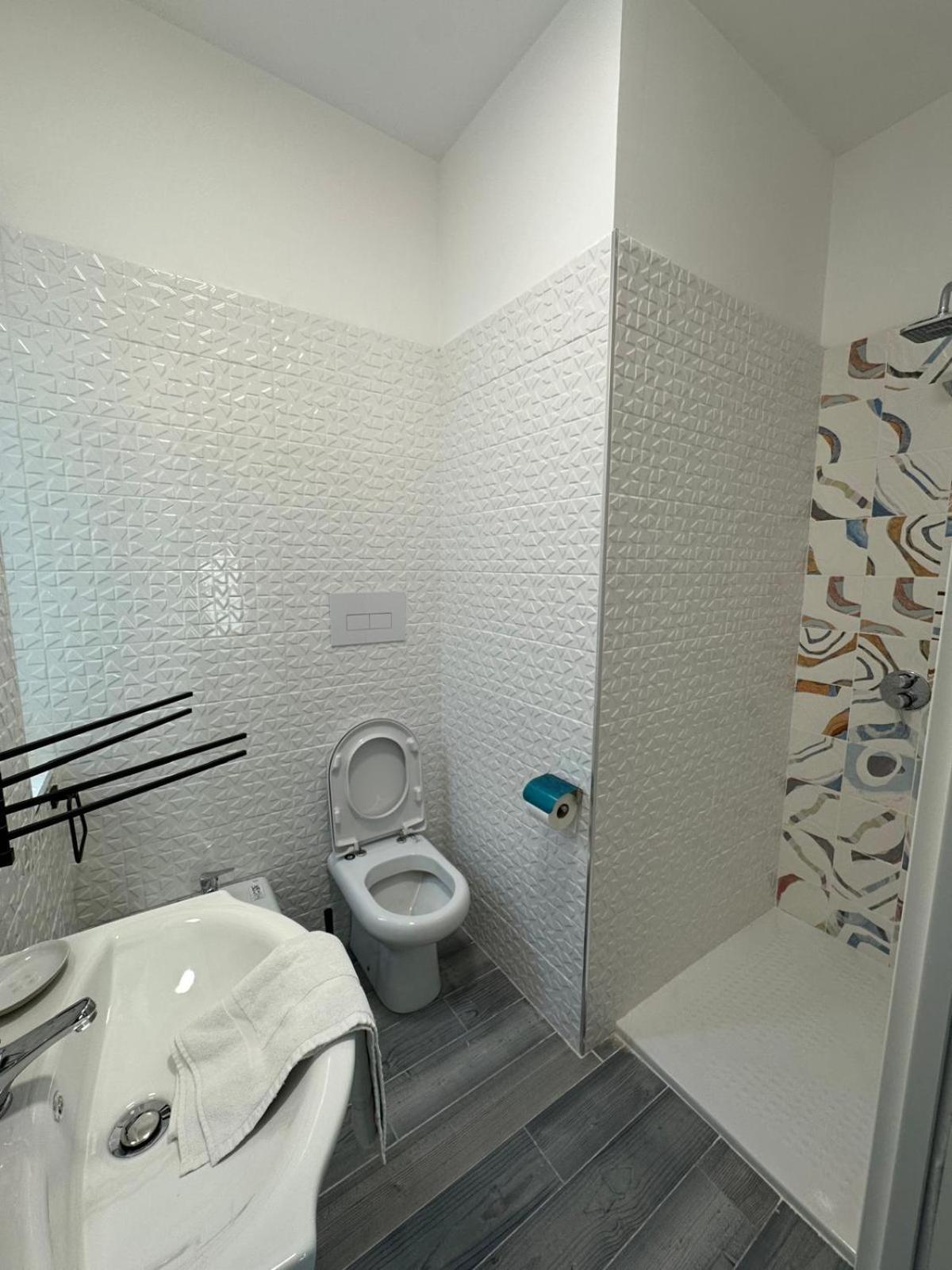 Large Double Room photo 3