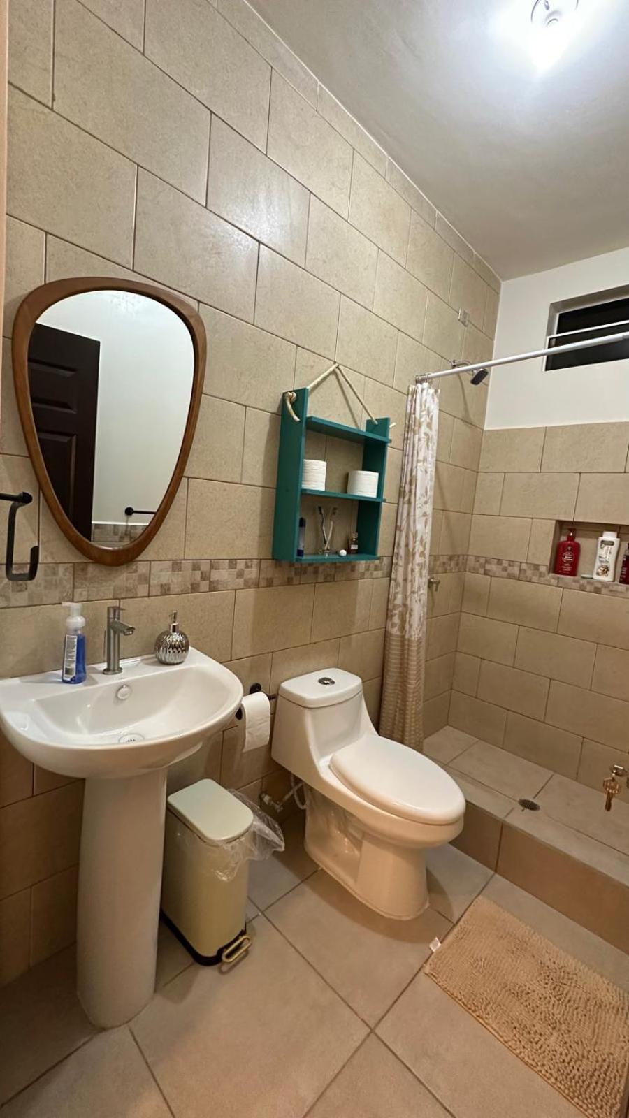 Four-Bedroom House photo 3