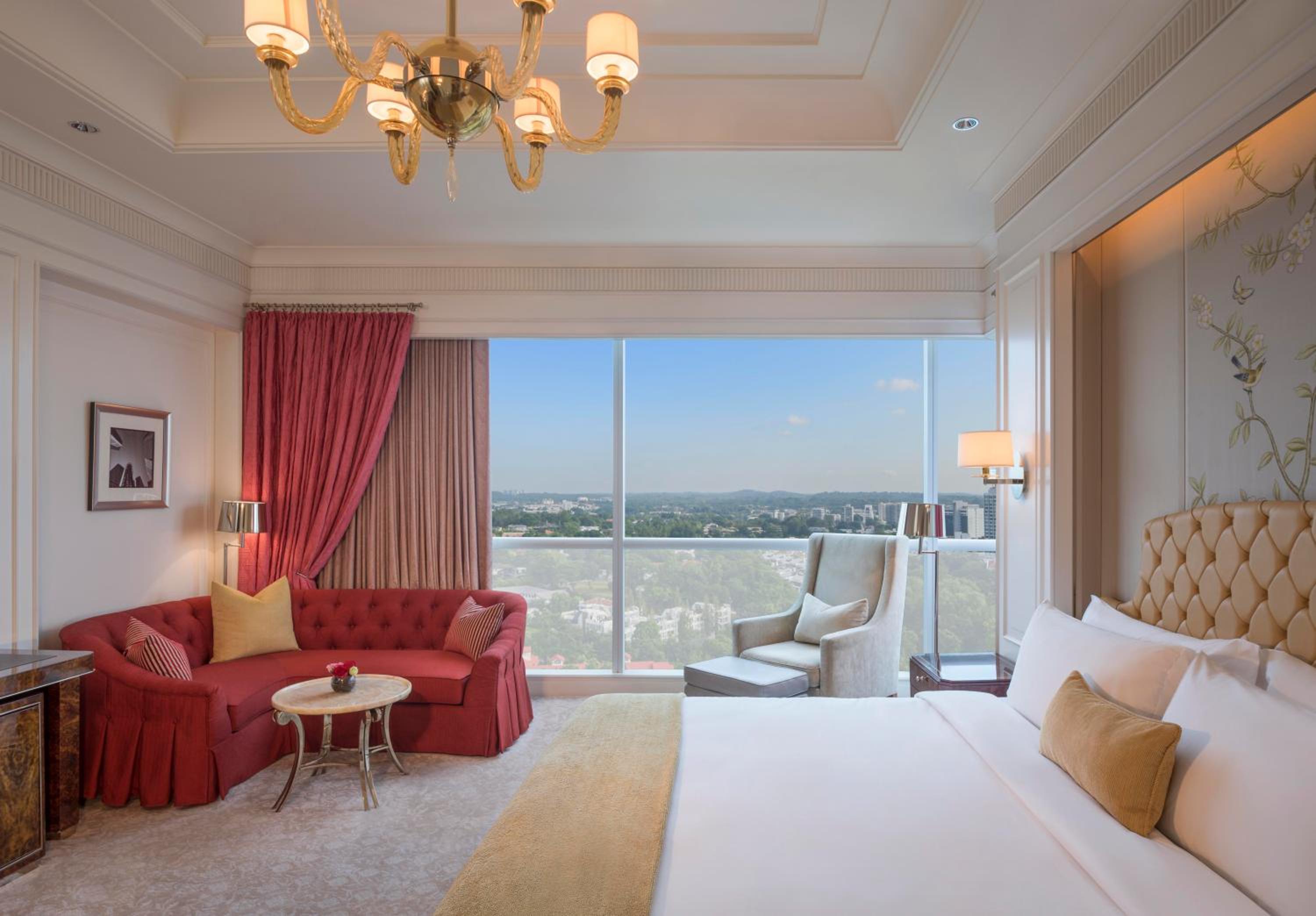 Penthouse with One King Bed (Non Smoking)