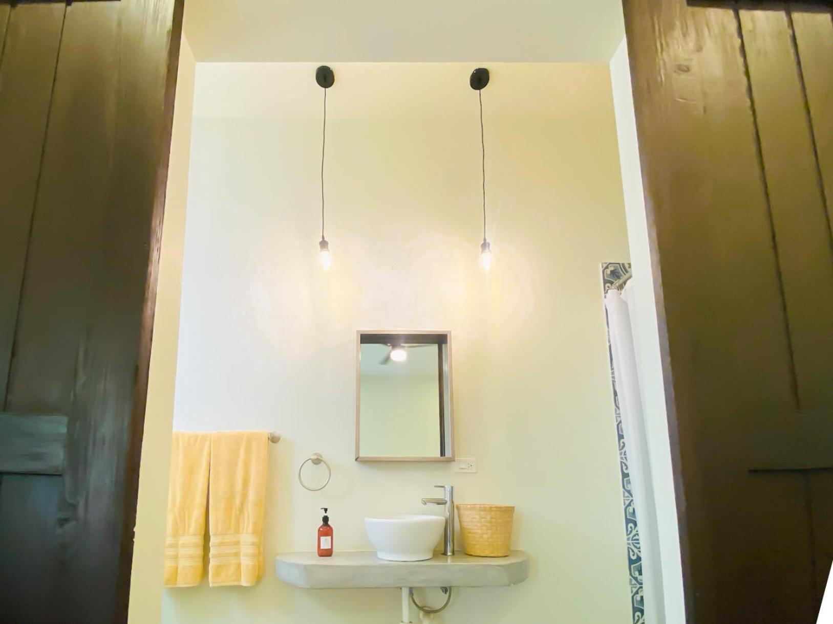 Deluxe King Room photo 2