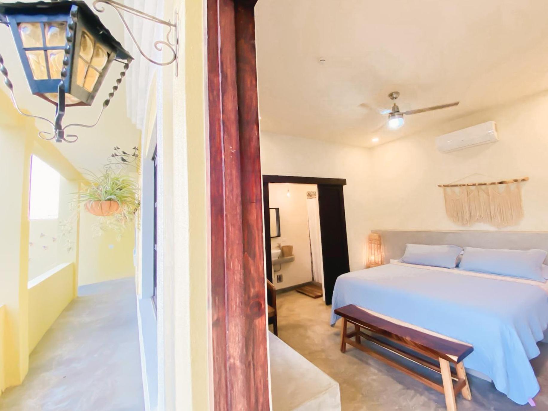 Deluxe King Room photo 3