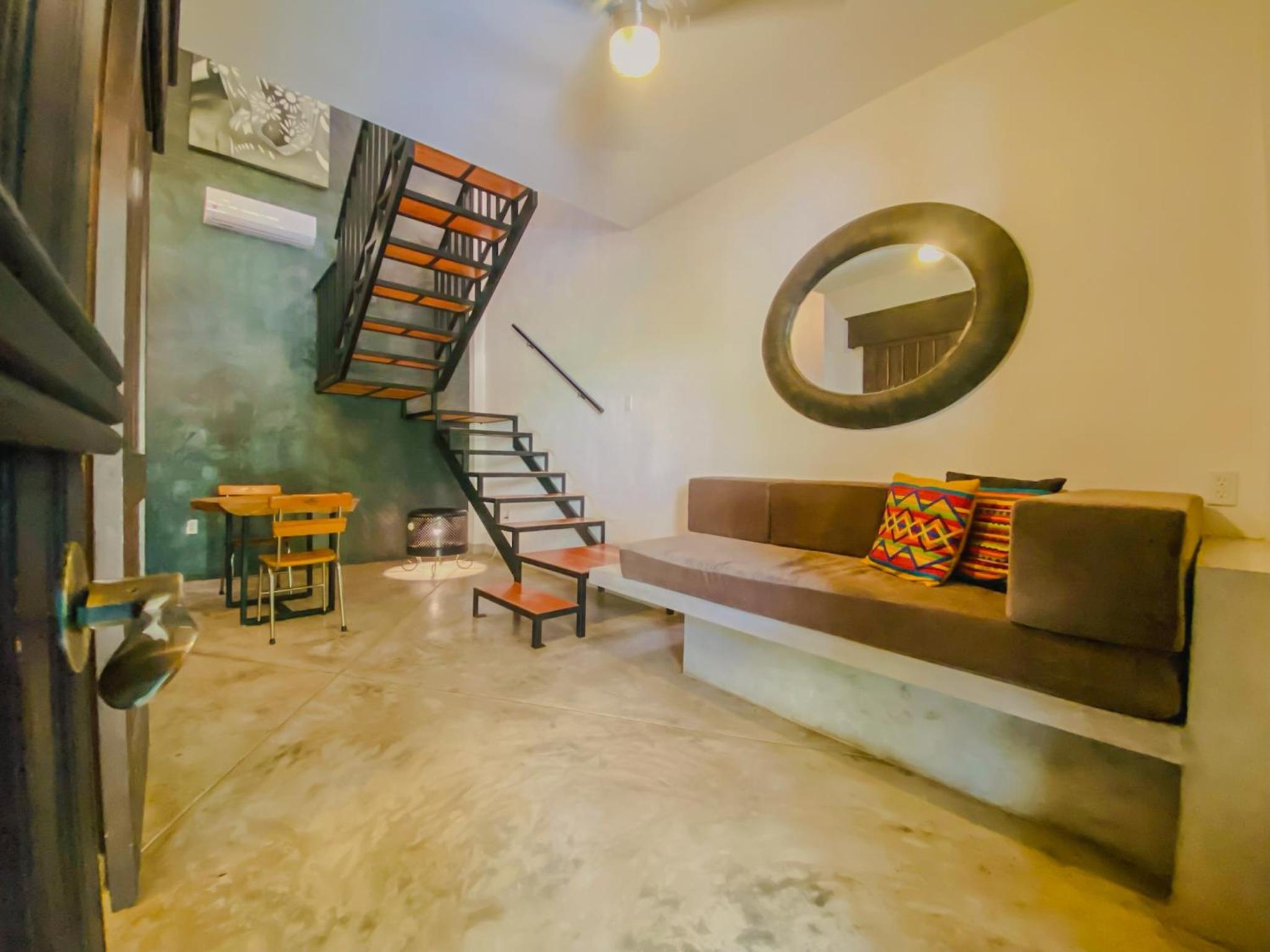 Apartment - Split Level photo 1
