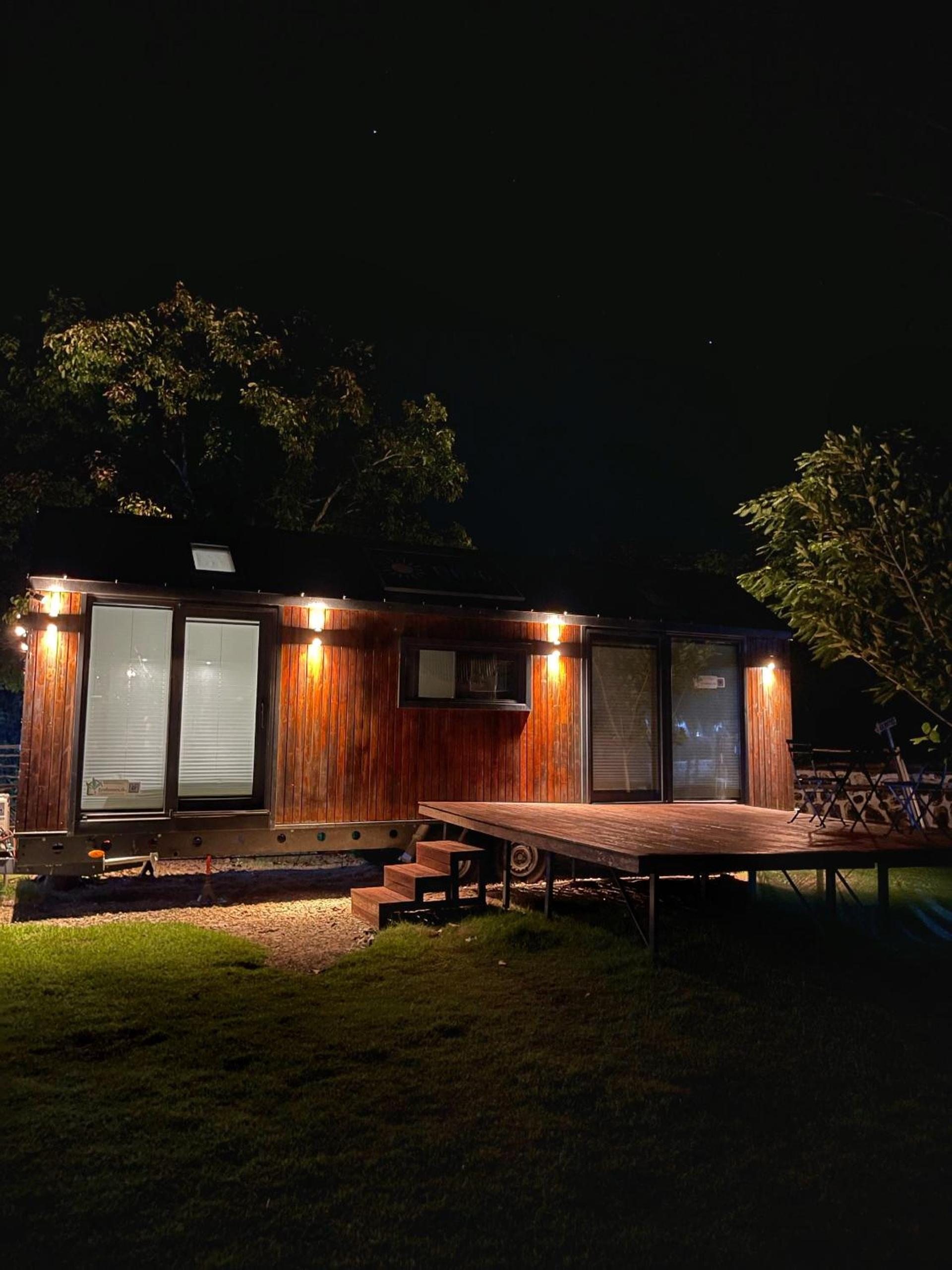 Deluxe Bungalow with Garden View photo 1