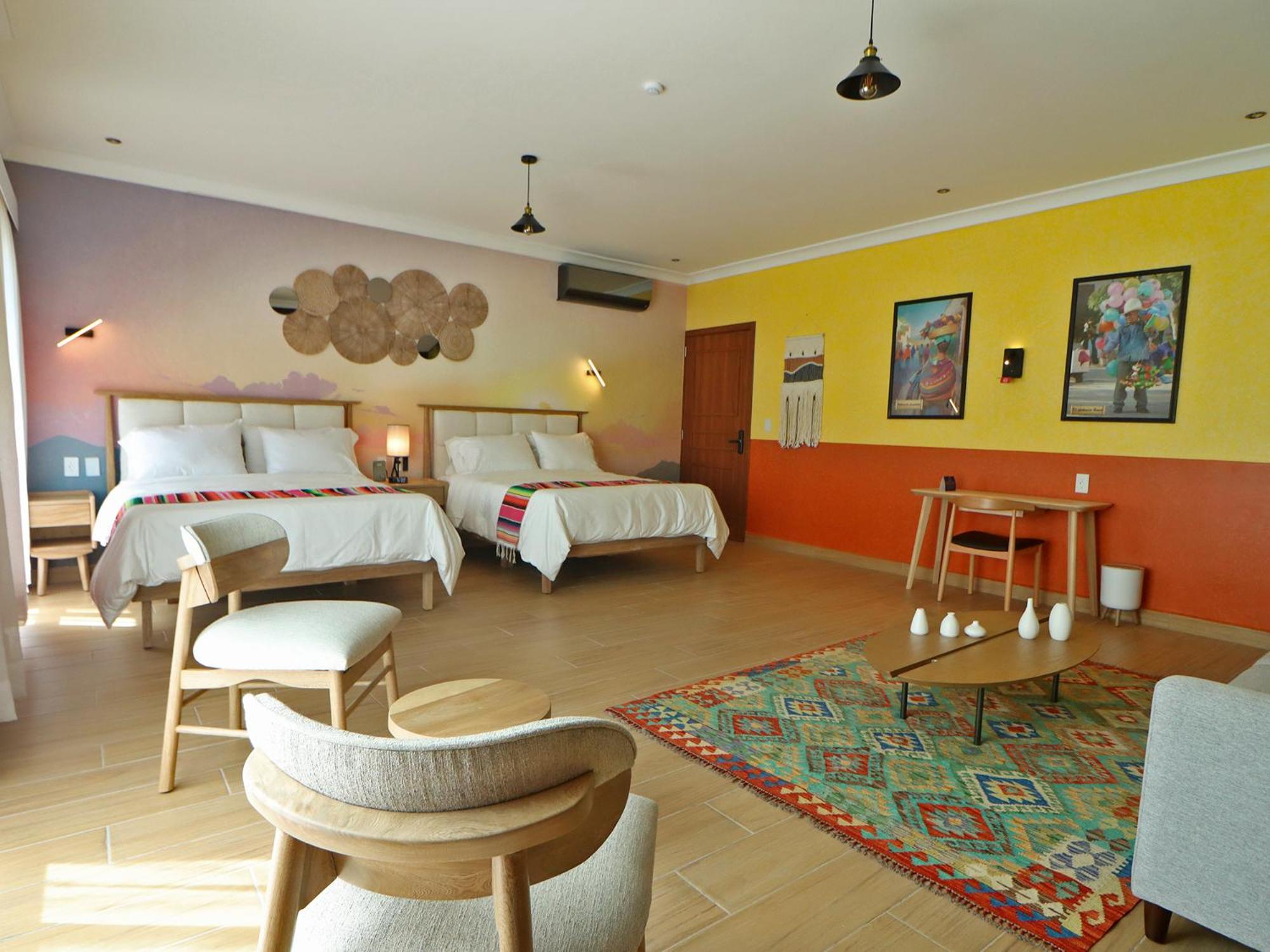 Deluxe Family Suite photo 1