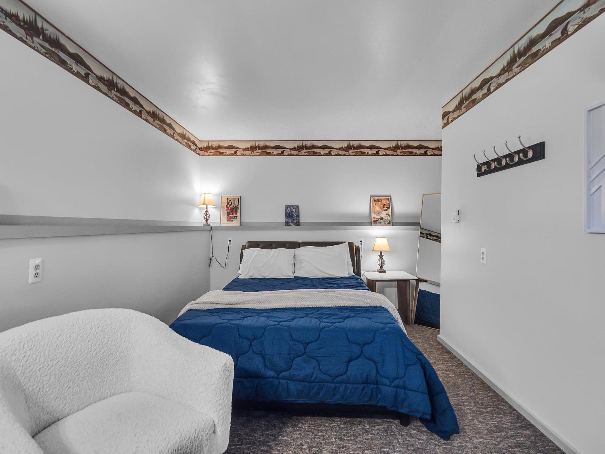 Deluxe Suite - Photo 9