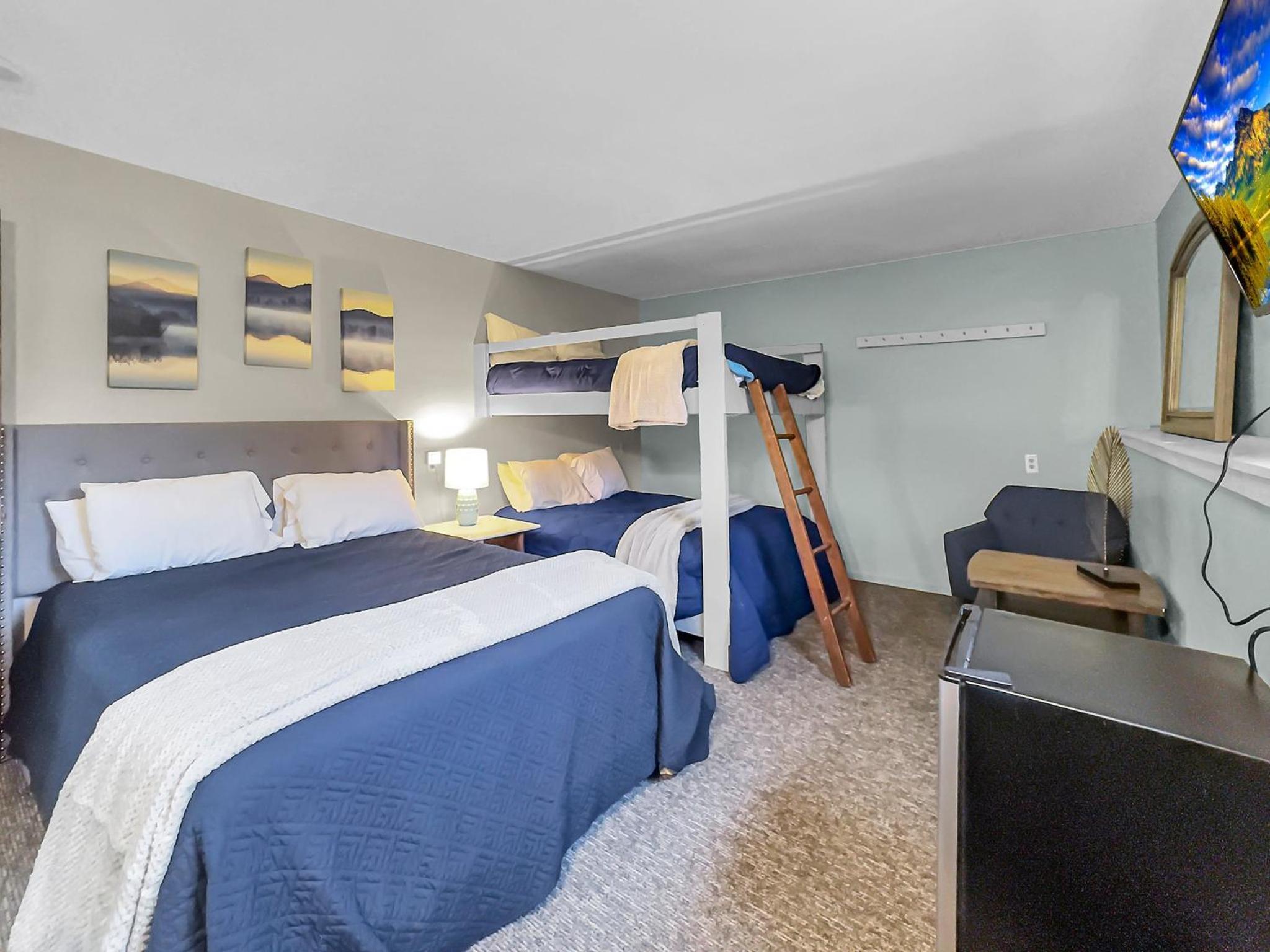 Deluxe Suite - Photo 1
