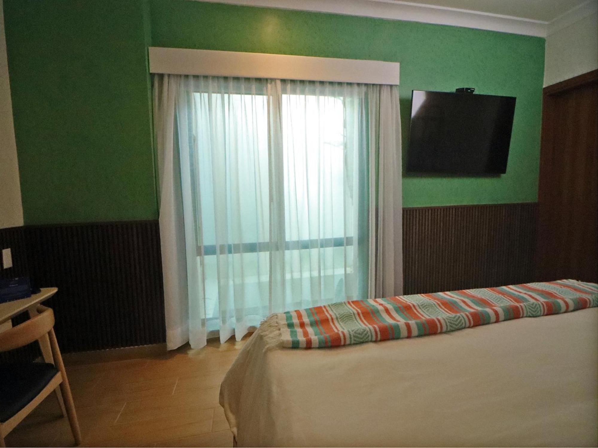 Superior Queen Room photo 2