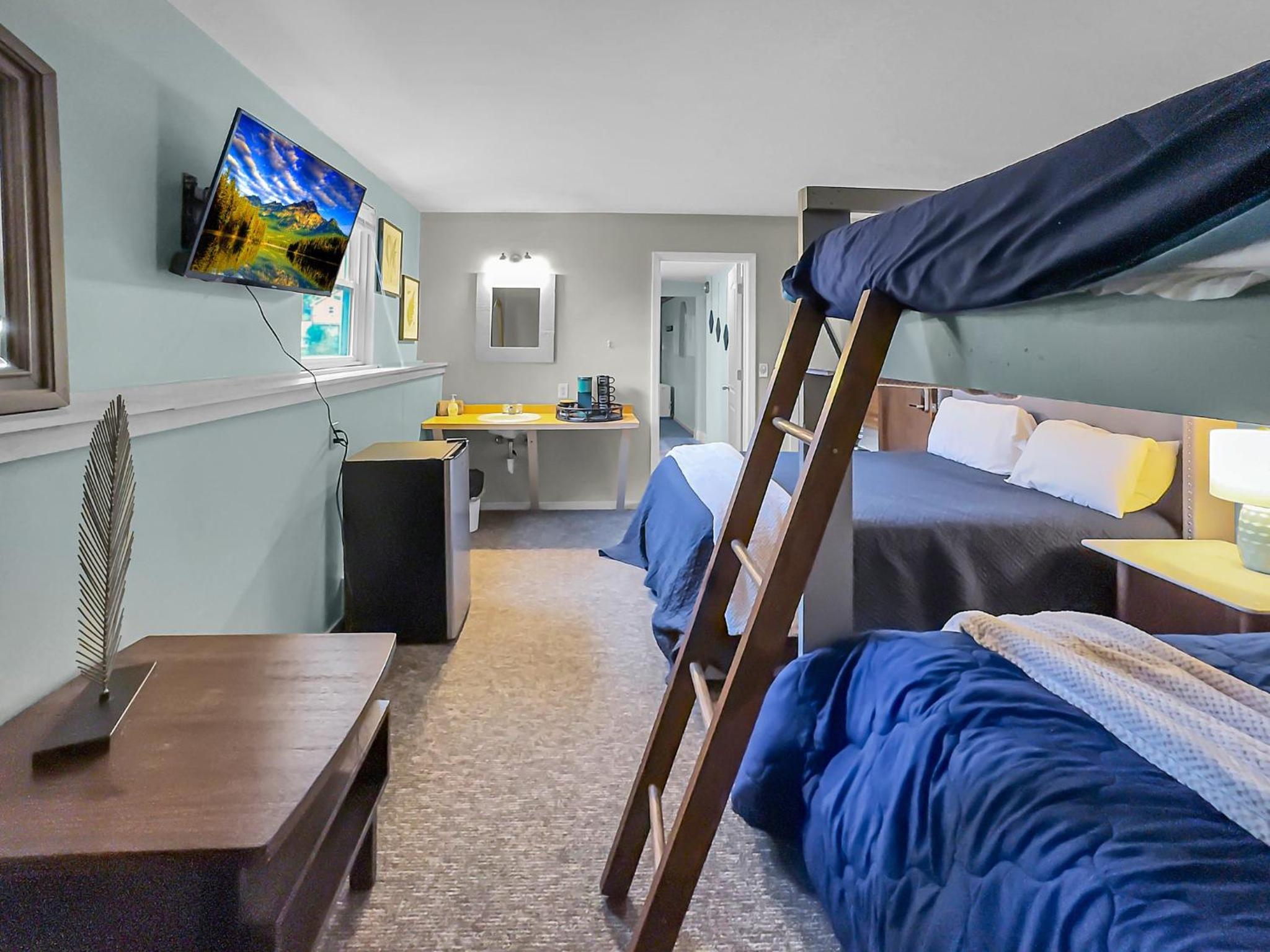 Deluxe Suite - Photo 3