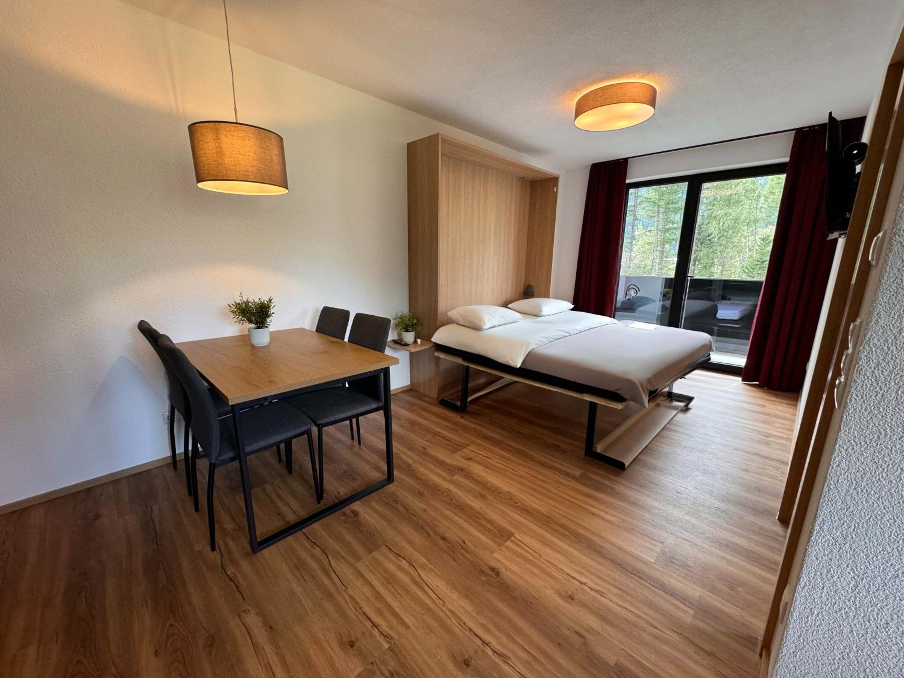One-Bedroom Apartment