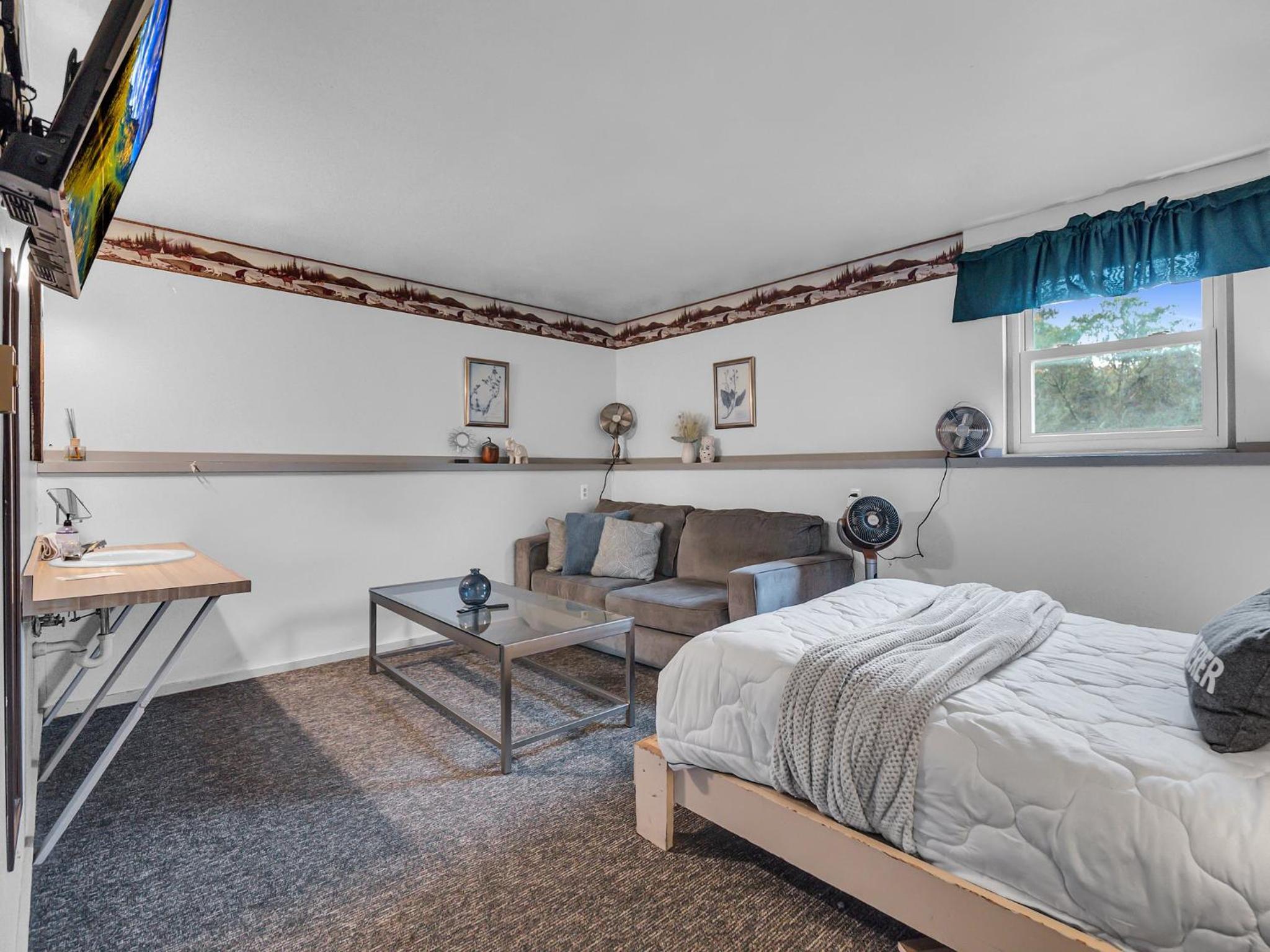 Family Suite - Photo 9