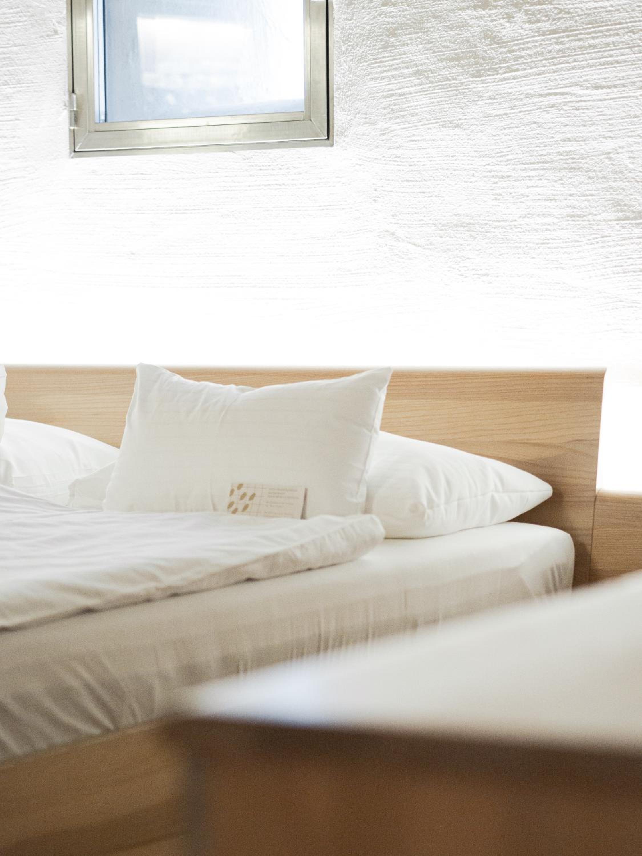Large Double Room - Photo 1