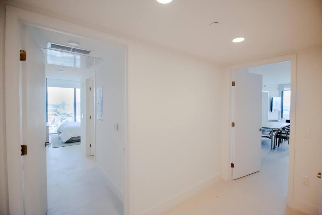 Three-Bedroom Apartment photo 1