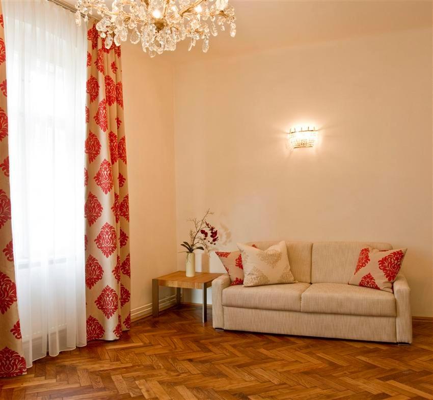 Double Room with Extra Bed - Photo 4
