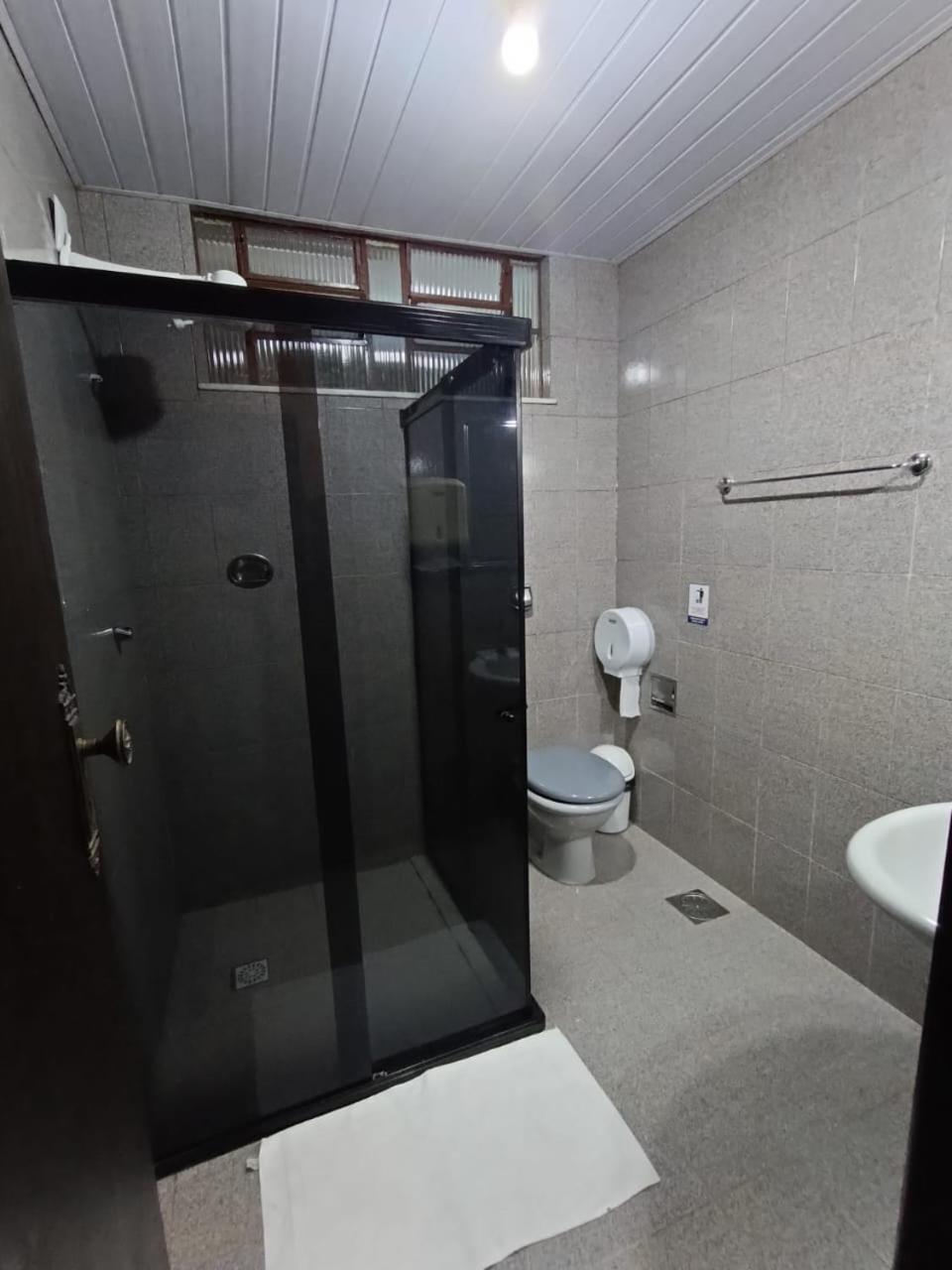 Quadruple Room with Private Bathroom photo 3