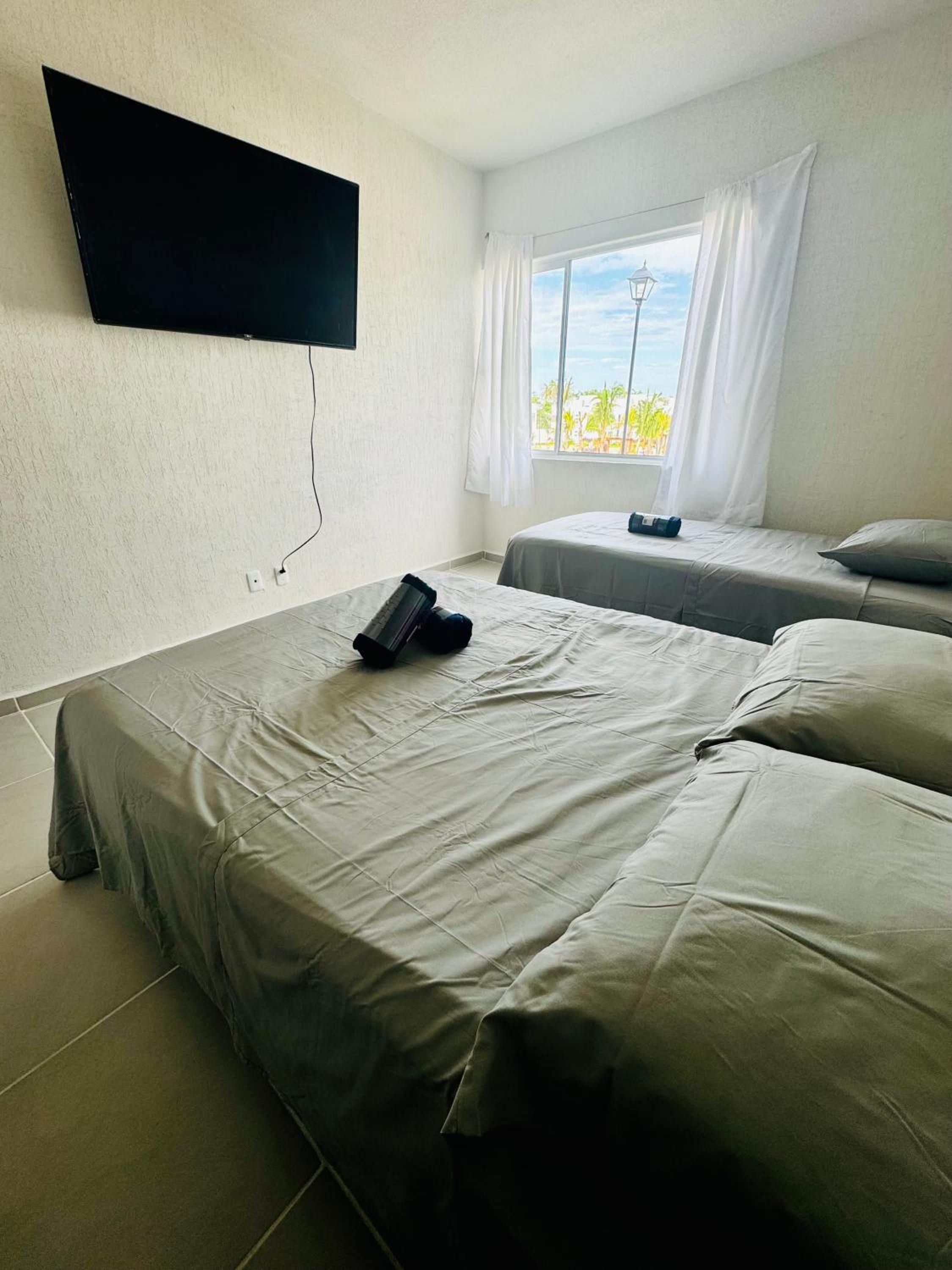 Three-Bedroom Villa photo 2