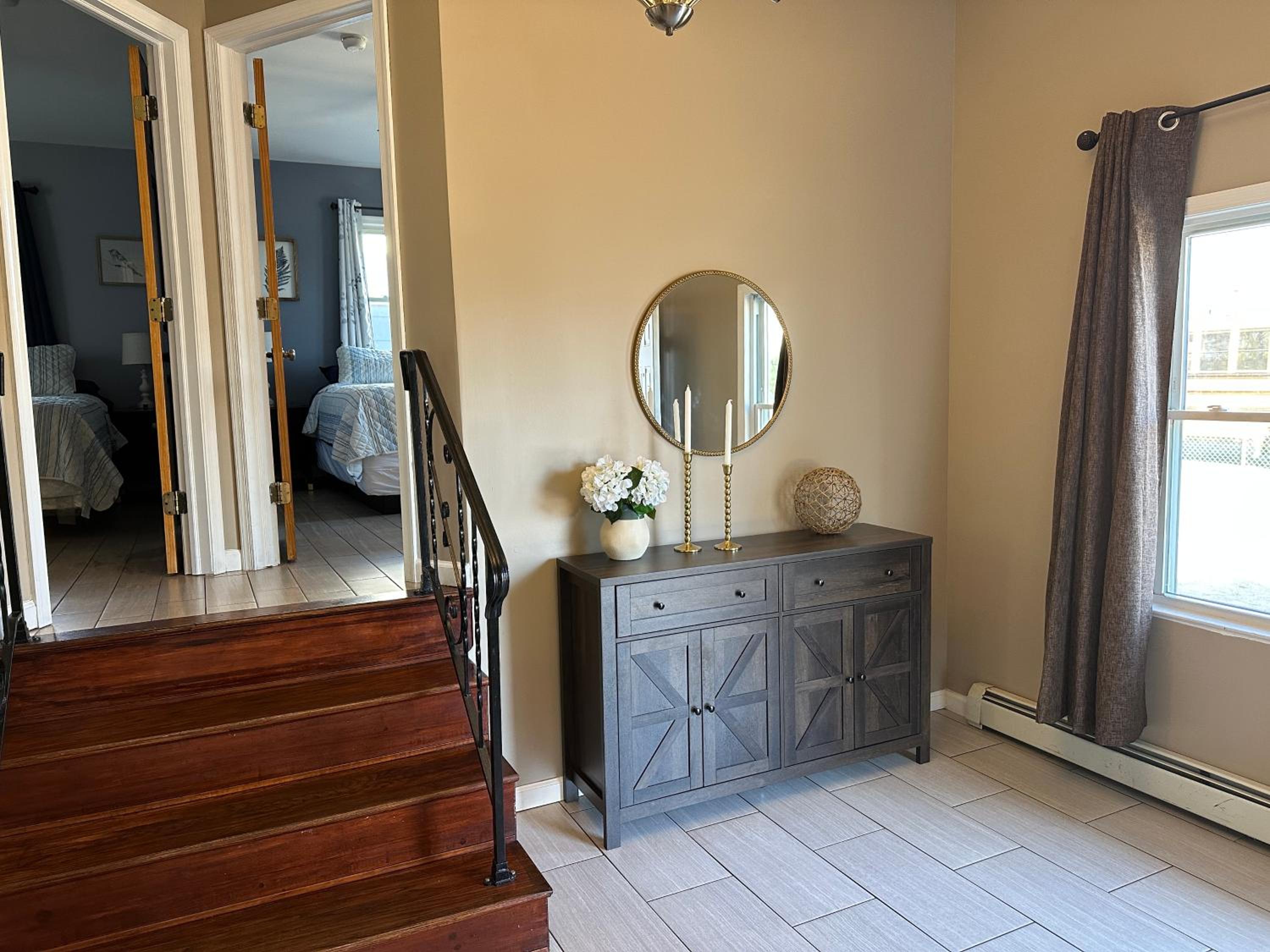 Two-Bedroom House - Photo 3