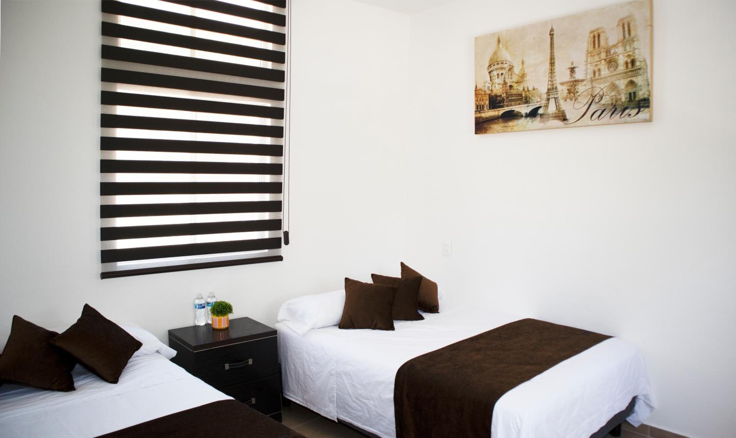 Quadruple Room - Photo 1