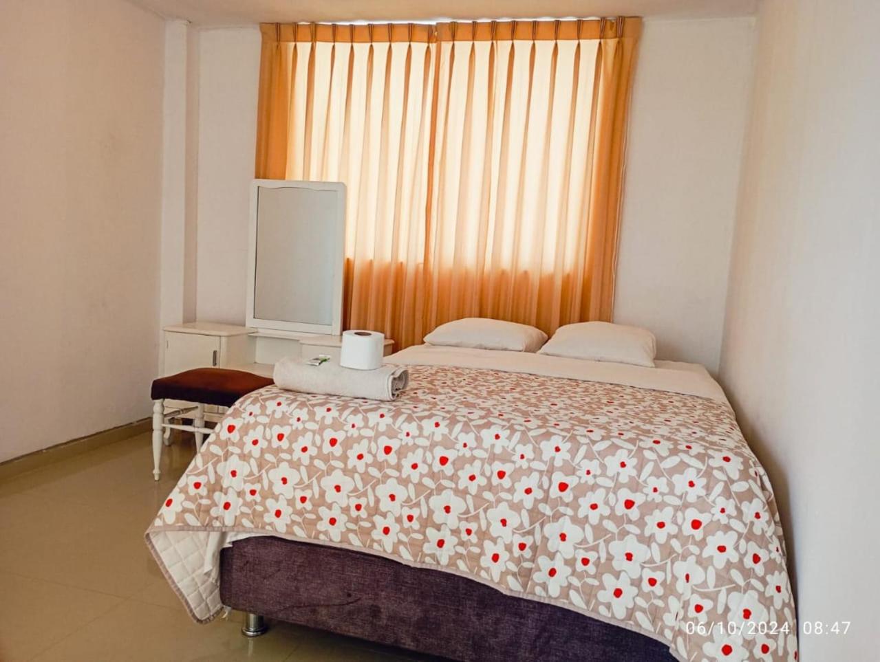 Deluxe Double Room (2 Adults + 1 Child) photo 3